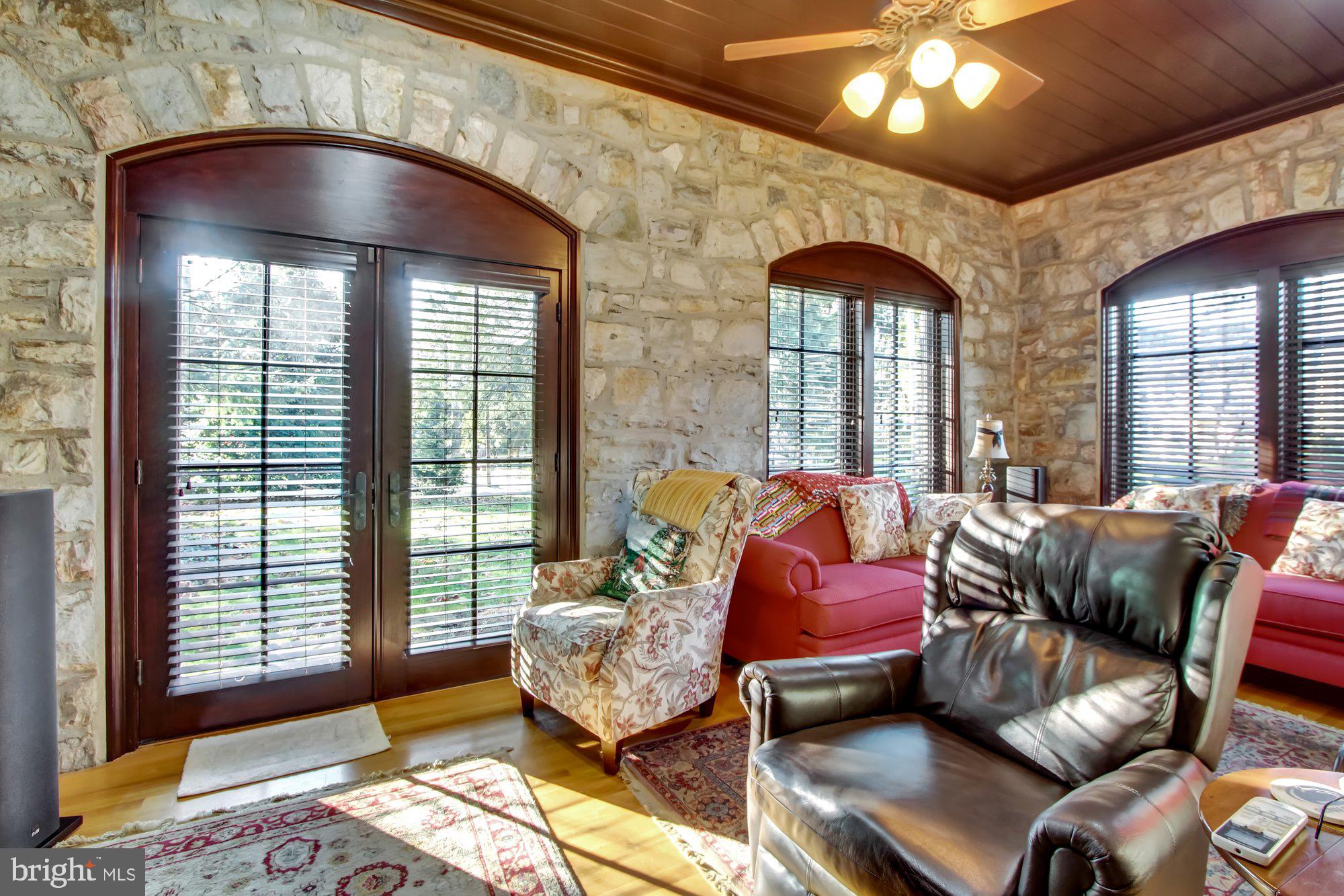 SPRINGDALE - Residential