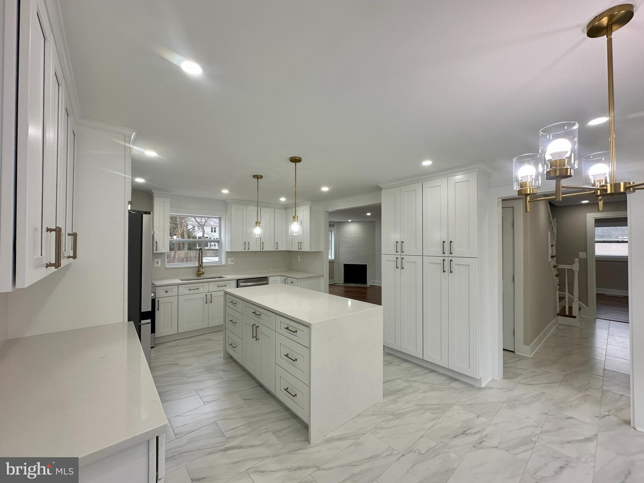 WESTBRIAR COUNTRY CLUB ESTATES - Residential