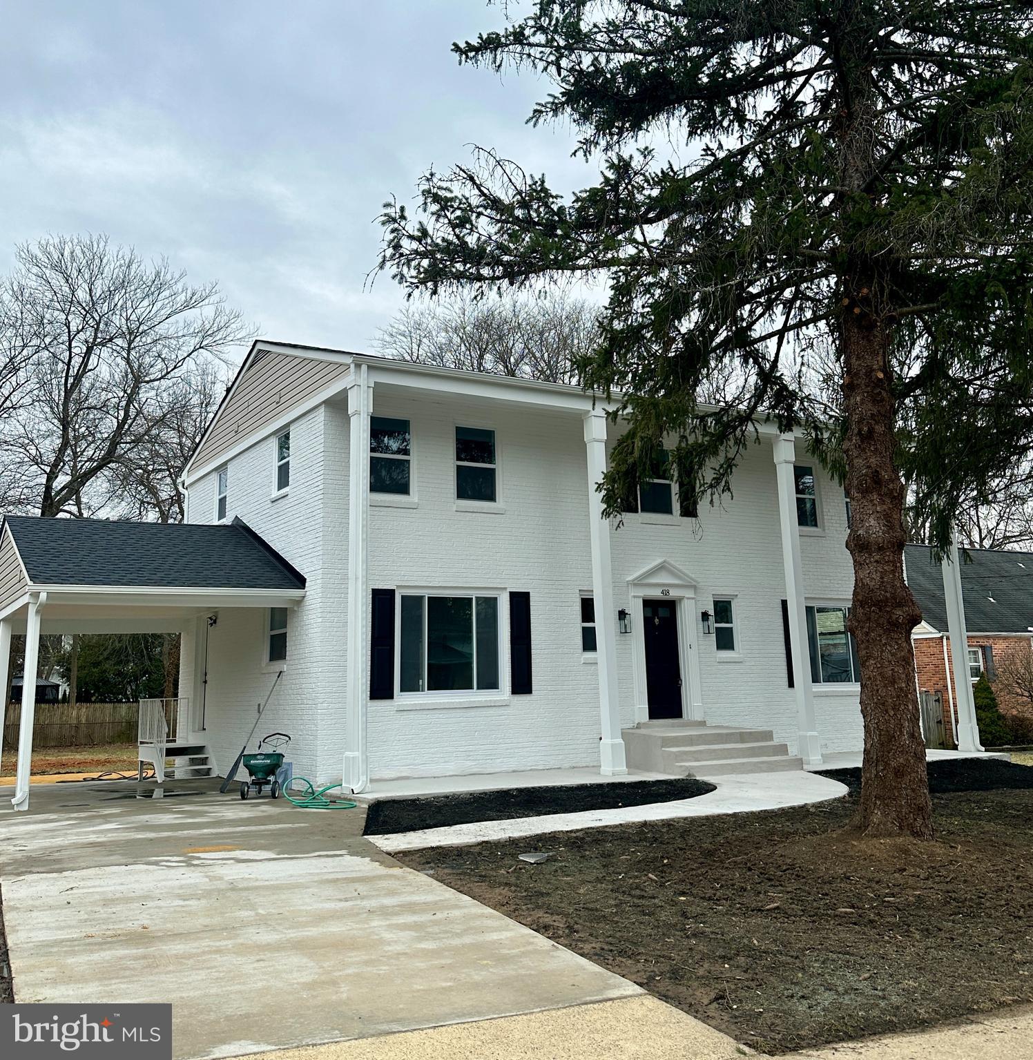 WESTBRIAR COUNTRY CLUB ESTATES - Residential