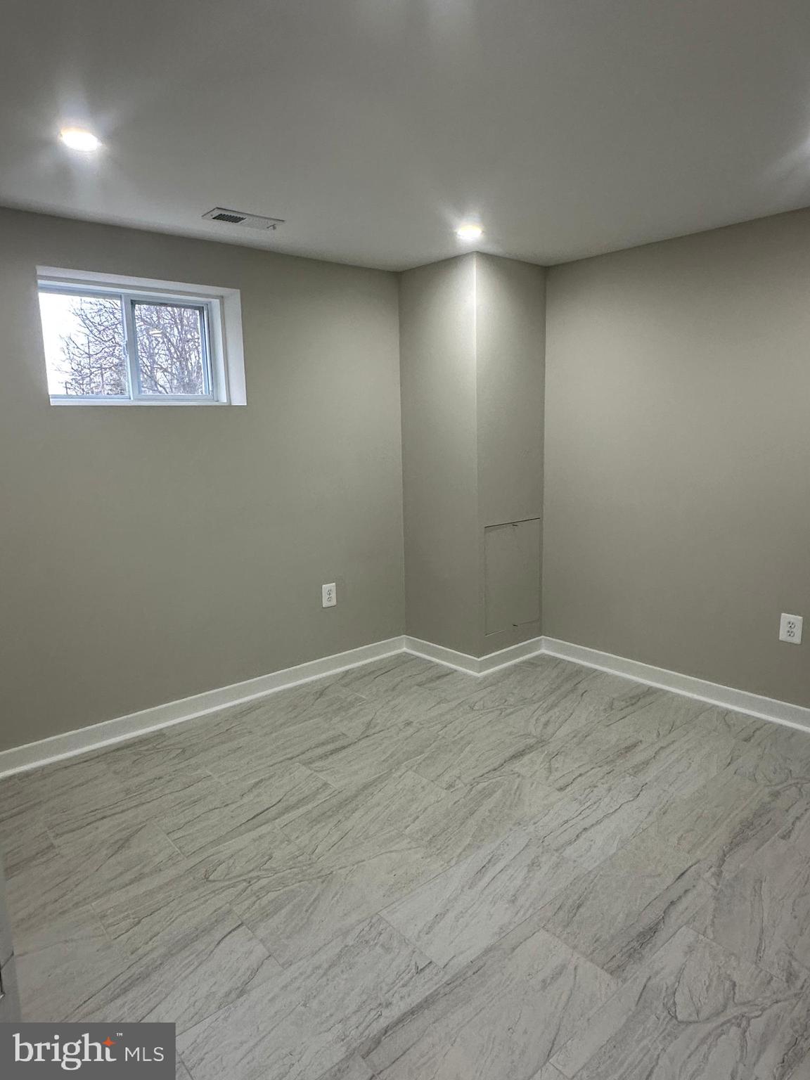 WESTBRIAR COUNTRY CLUB ESTATES - Residential