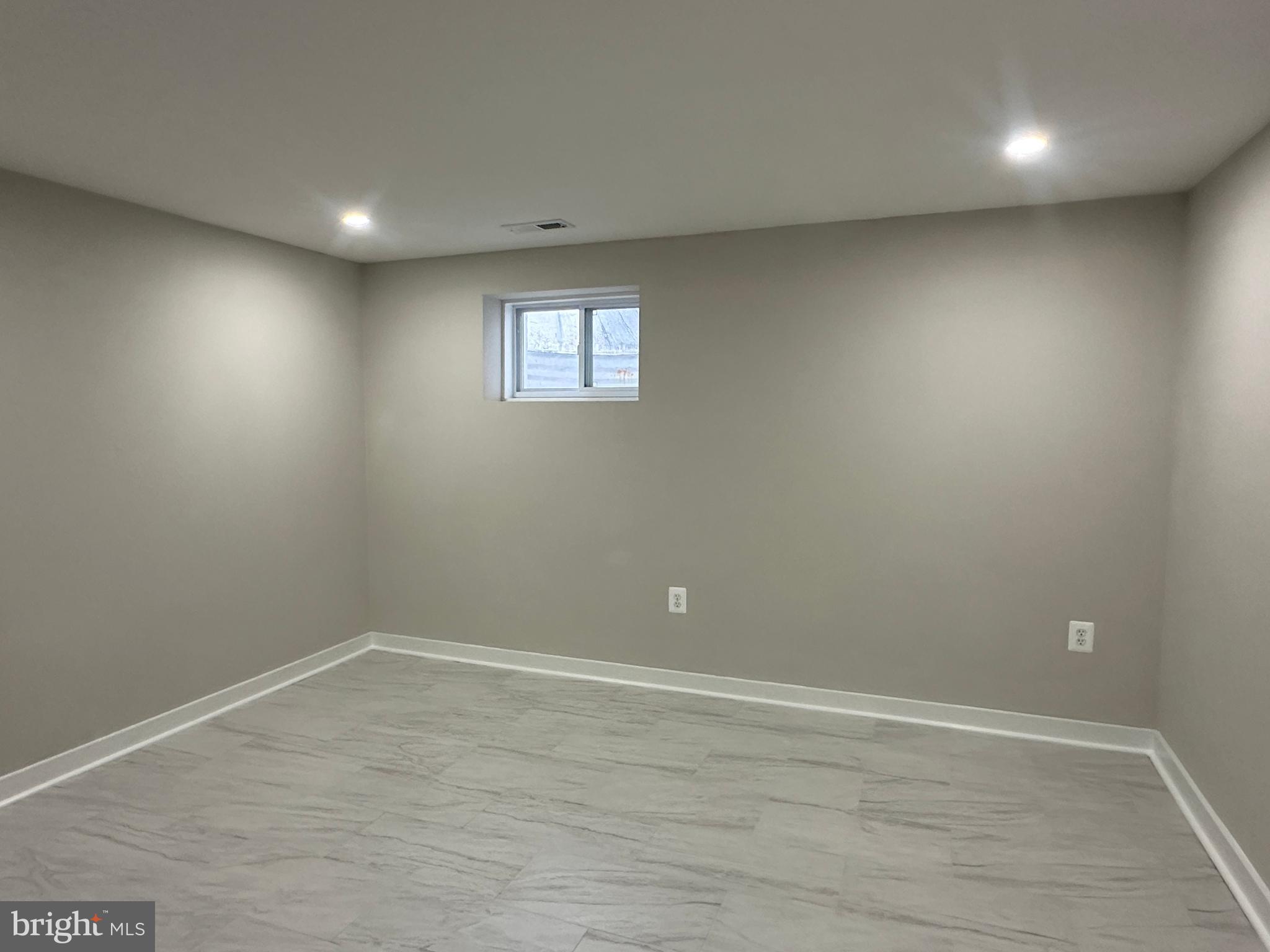 WESTBRIAR COUNTRY CLUB ESTATES - Residential