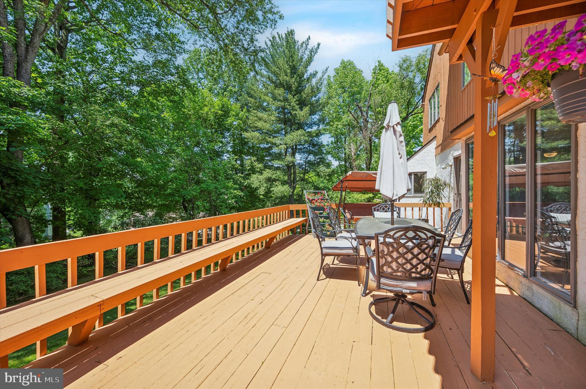 RADNOR CHASE - Residential