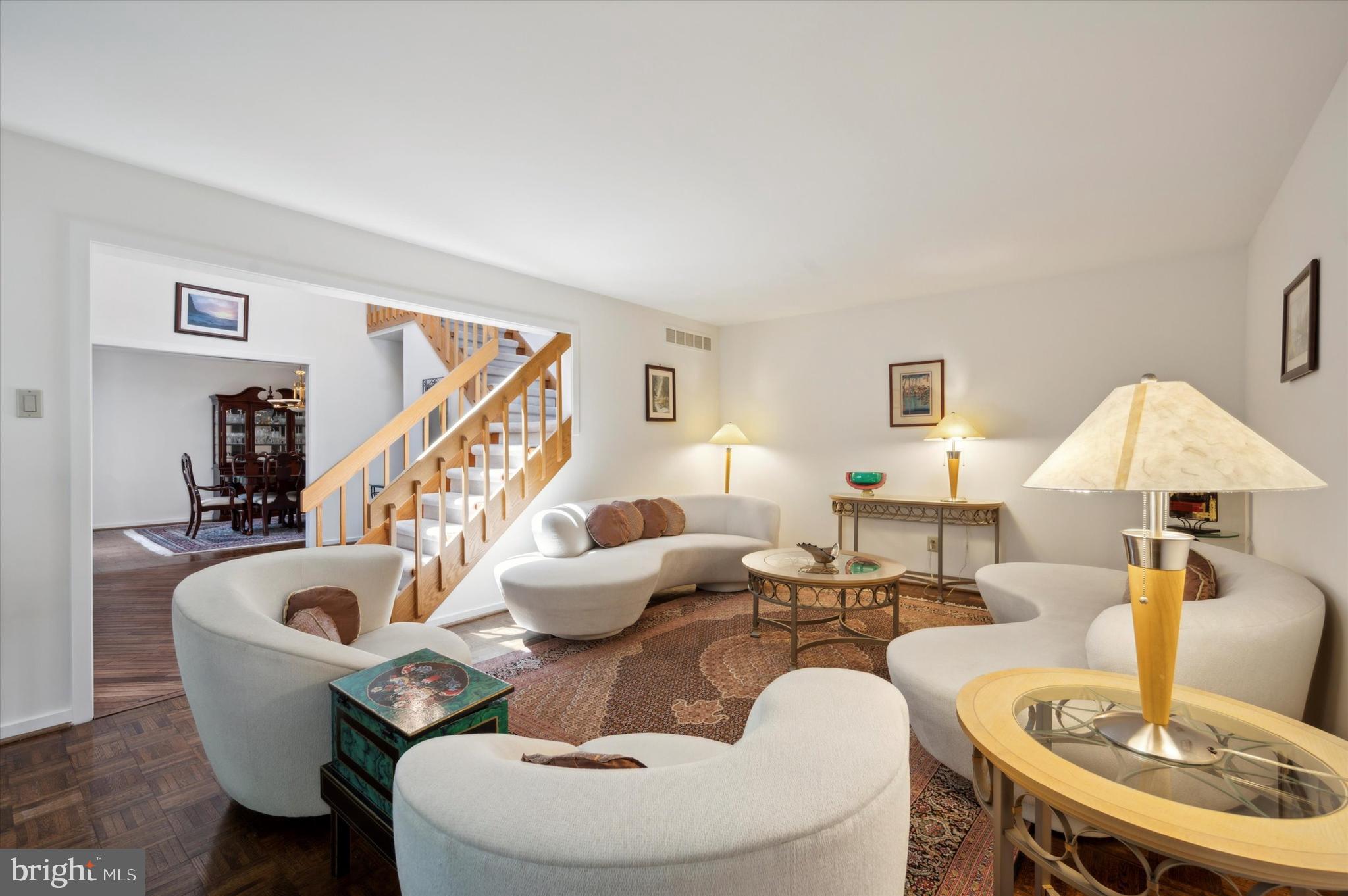 RADNOR CHASE - Residential