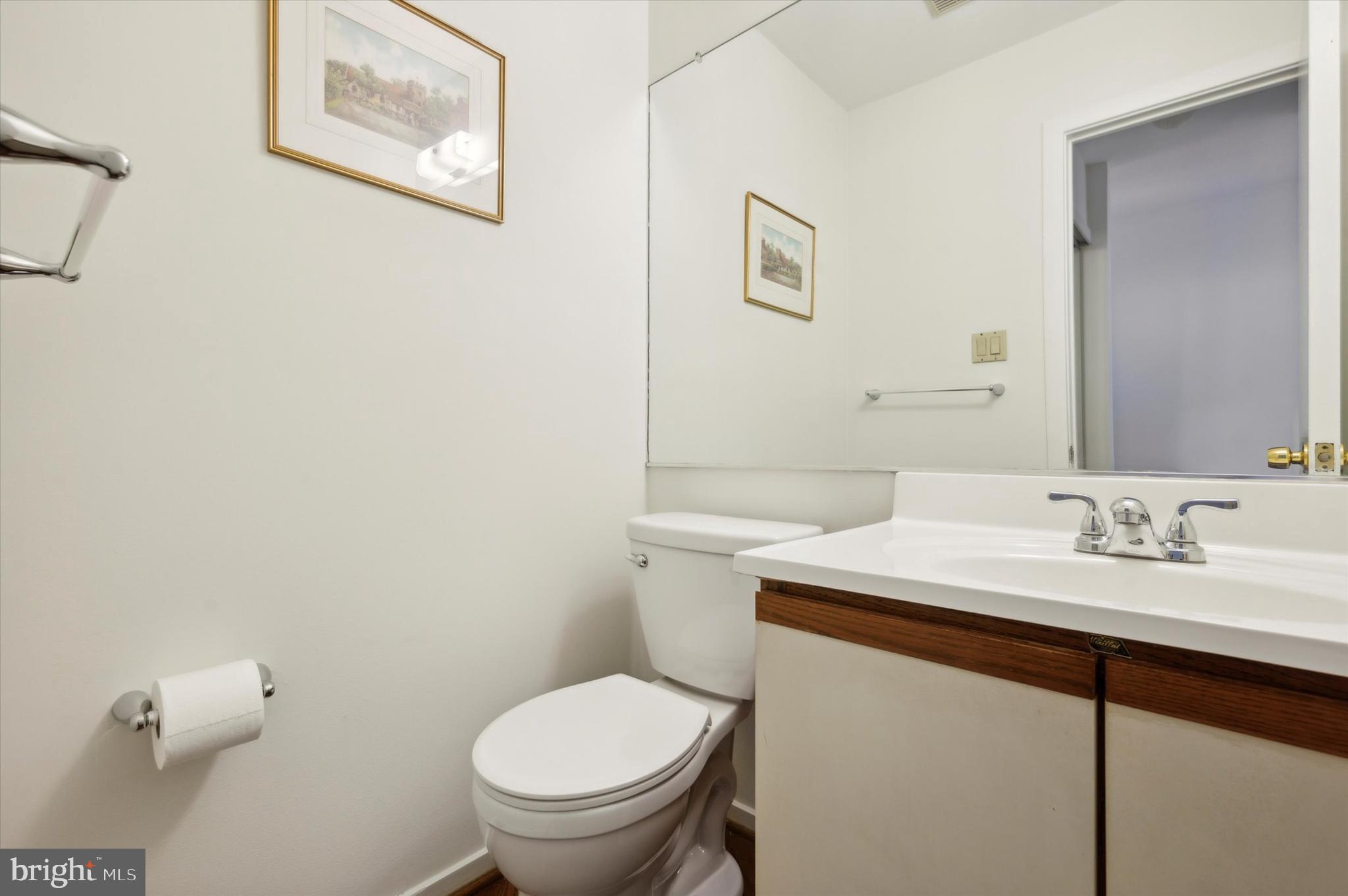 RADNOR CHASE - Residential