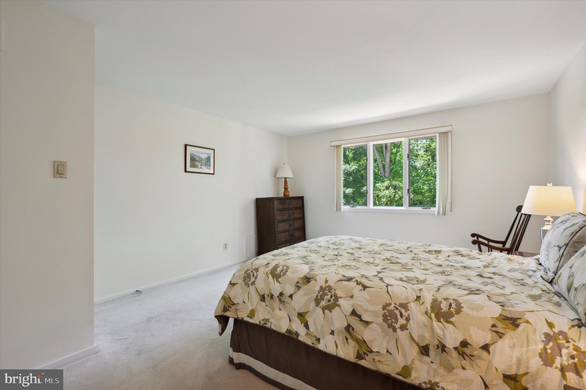 RADNOR CHASE - Residential