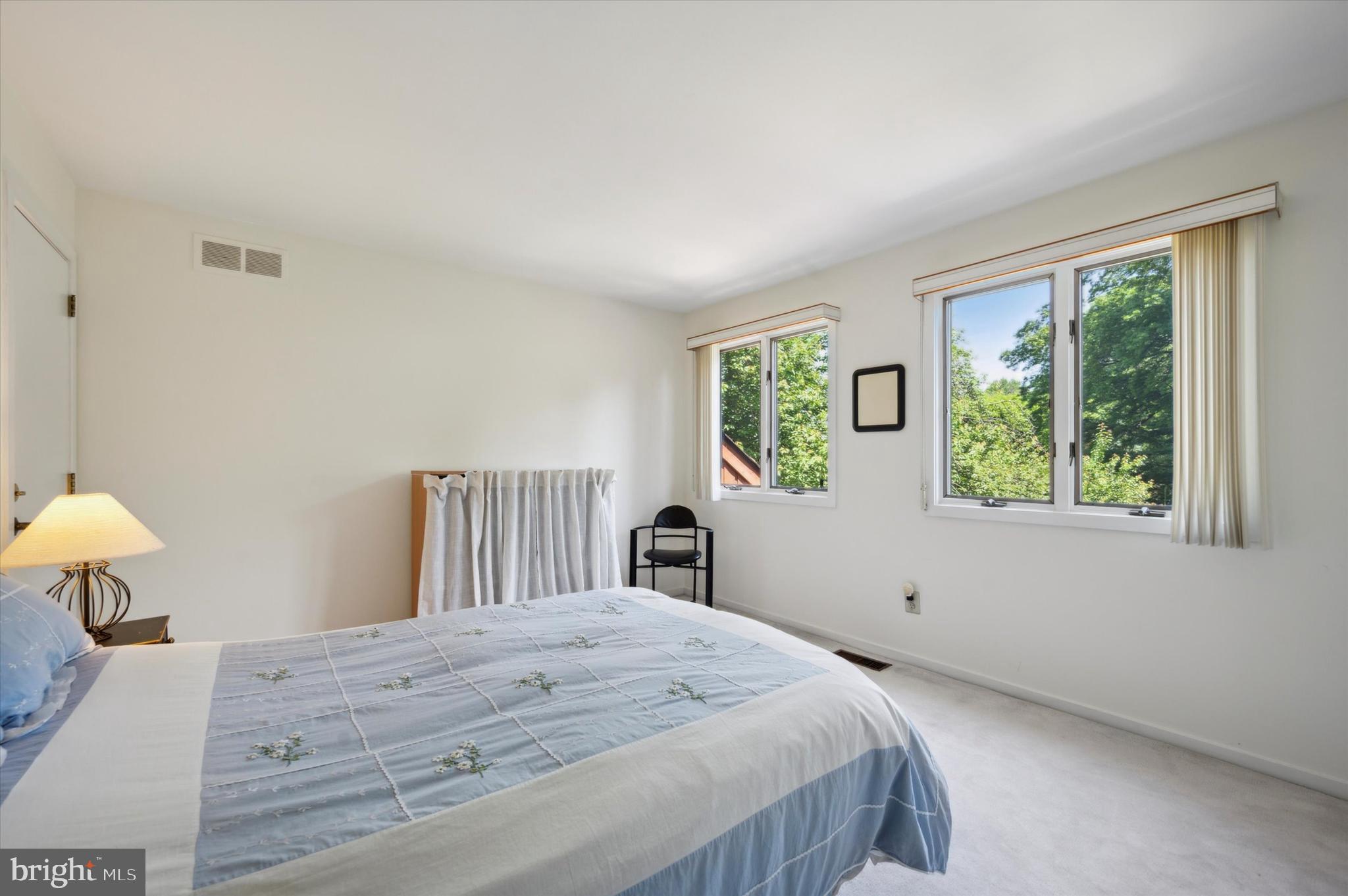 RADNOR CHASE - Residential