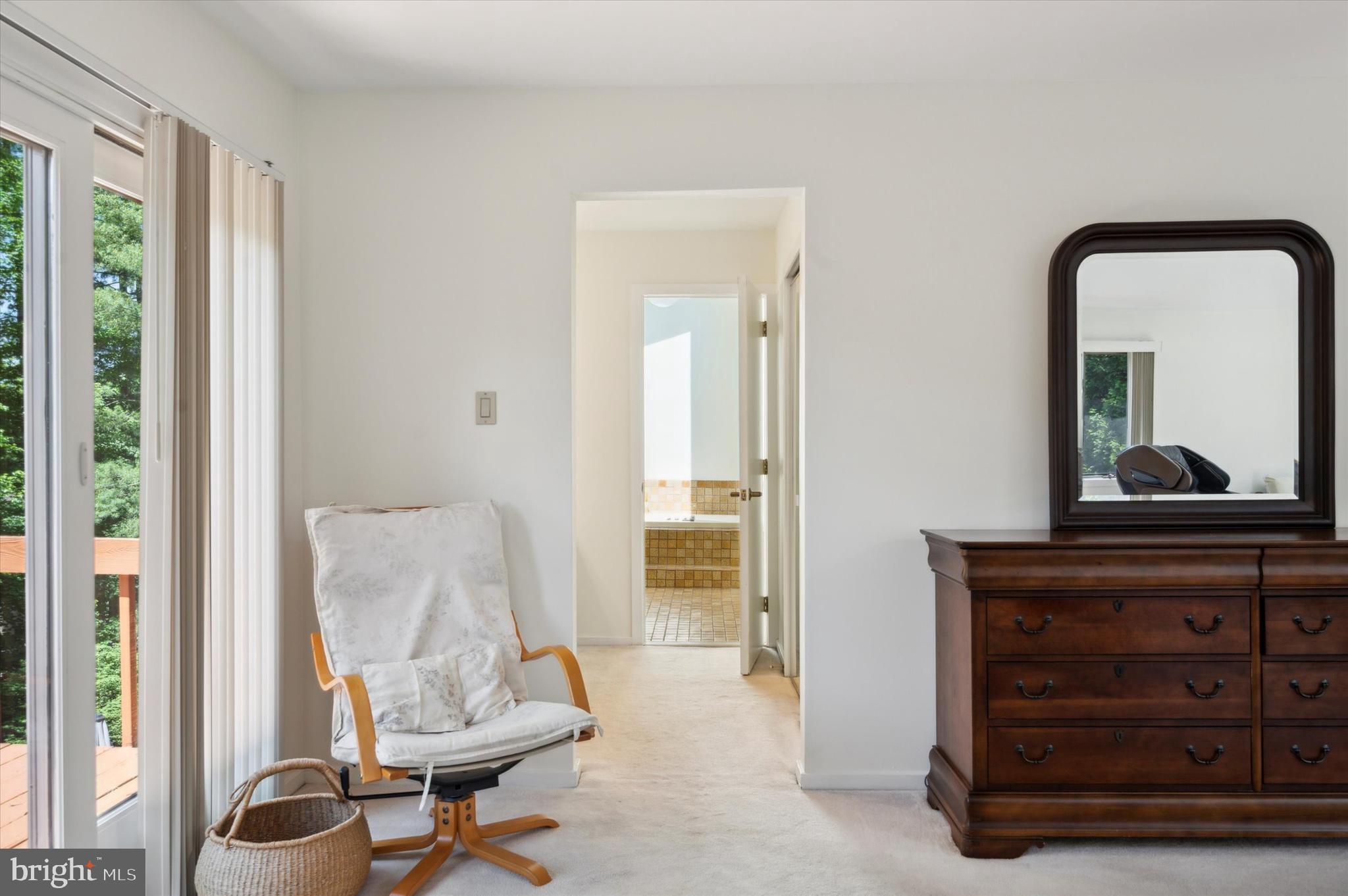 RADNOR CHASE - Residential