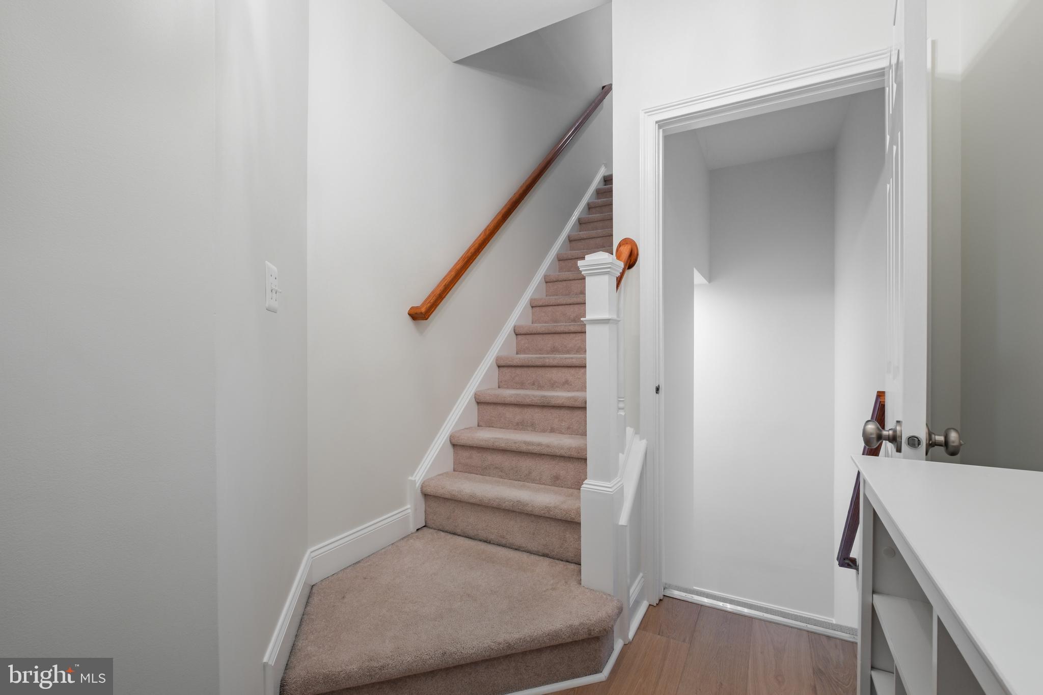 NAVAL SQUARE - Residential