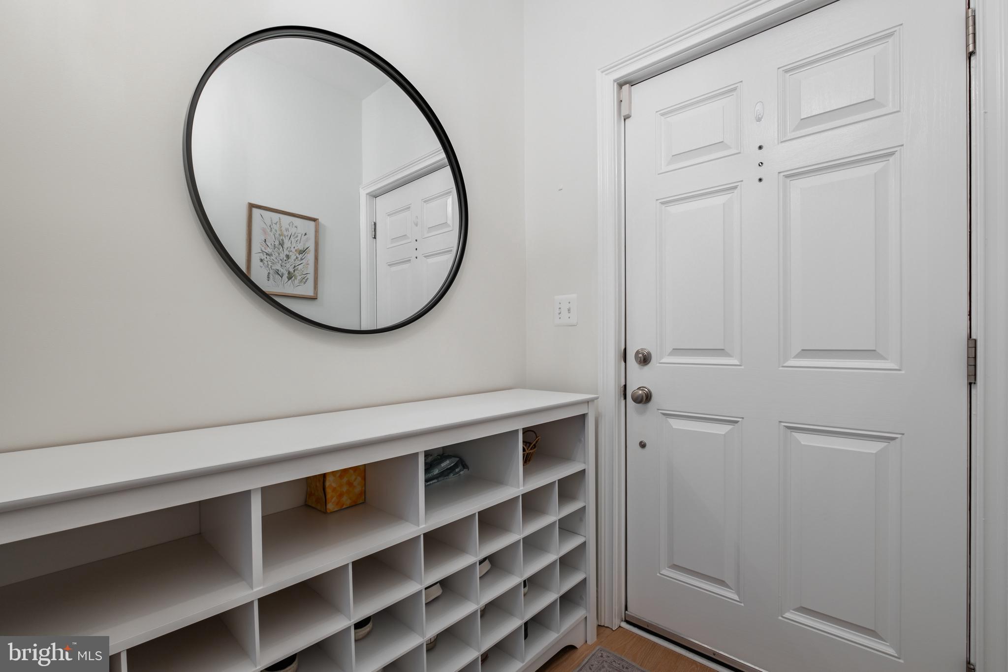 NAVAL SQUARE - Residential