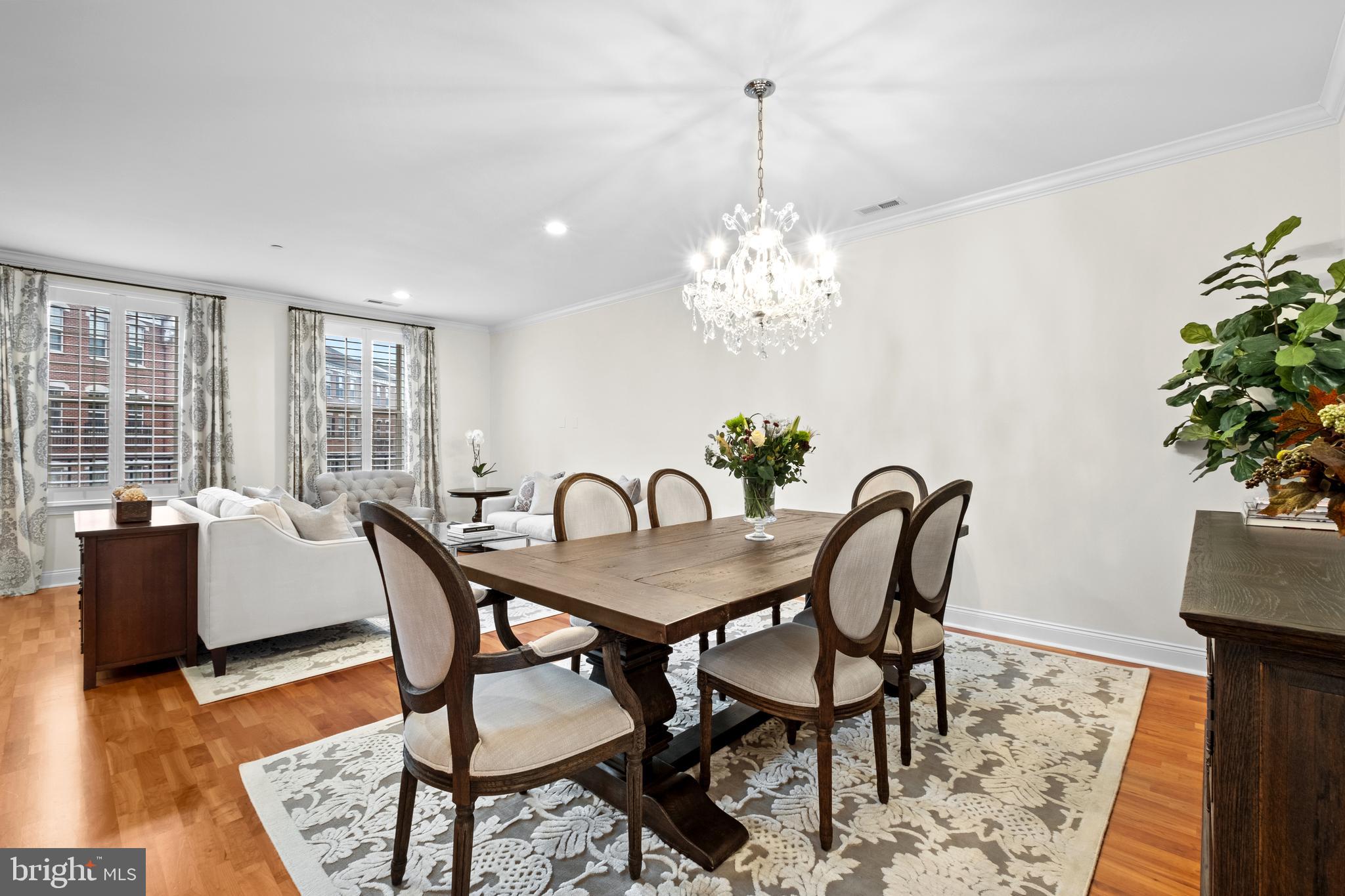 NAVAL SQUARE - Residential