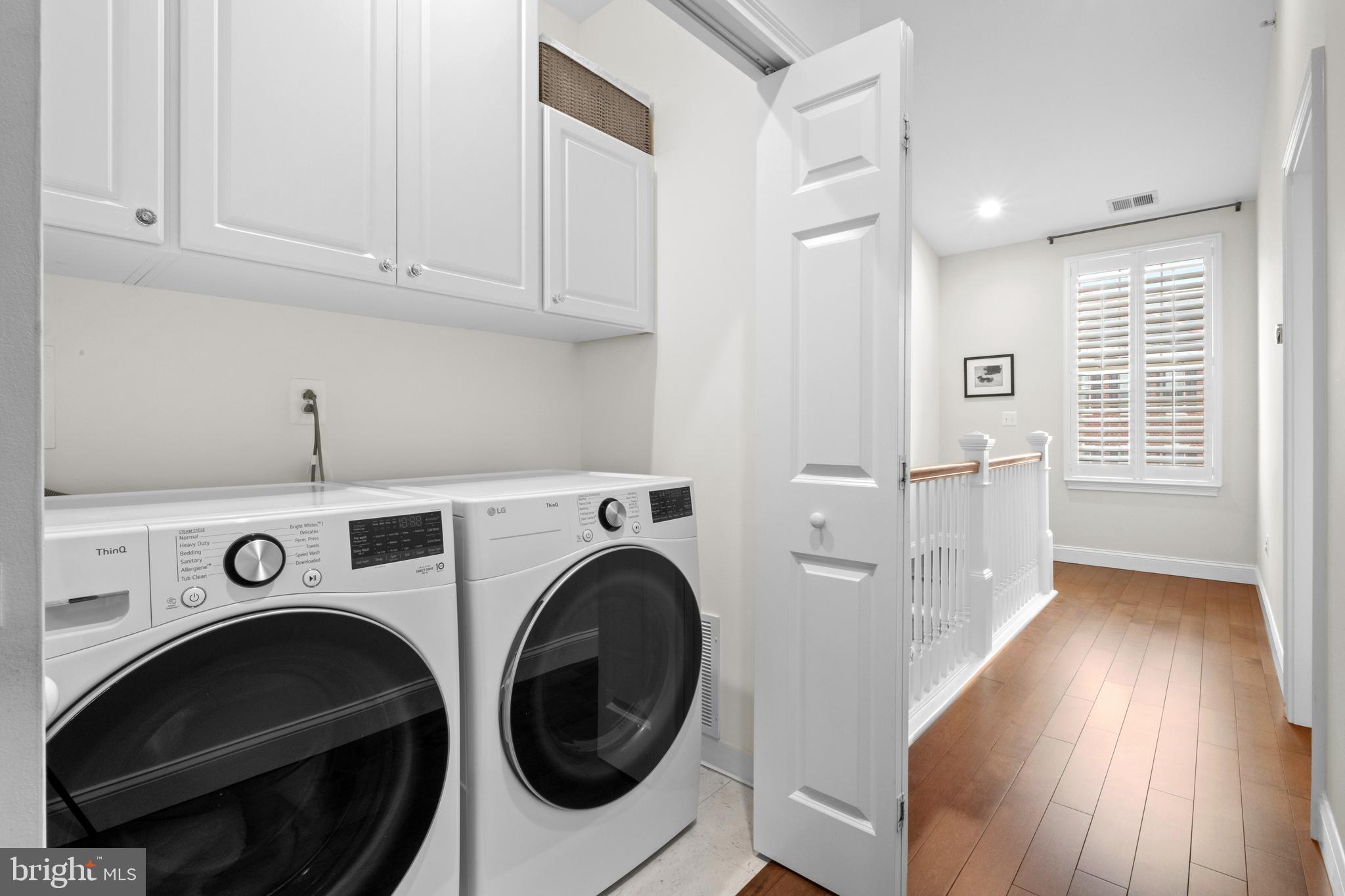 NAVAL SQUARE - Residential