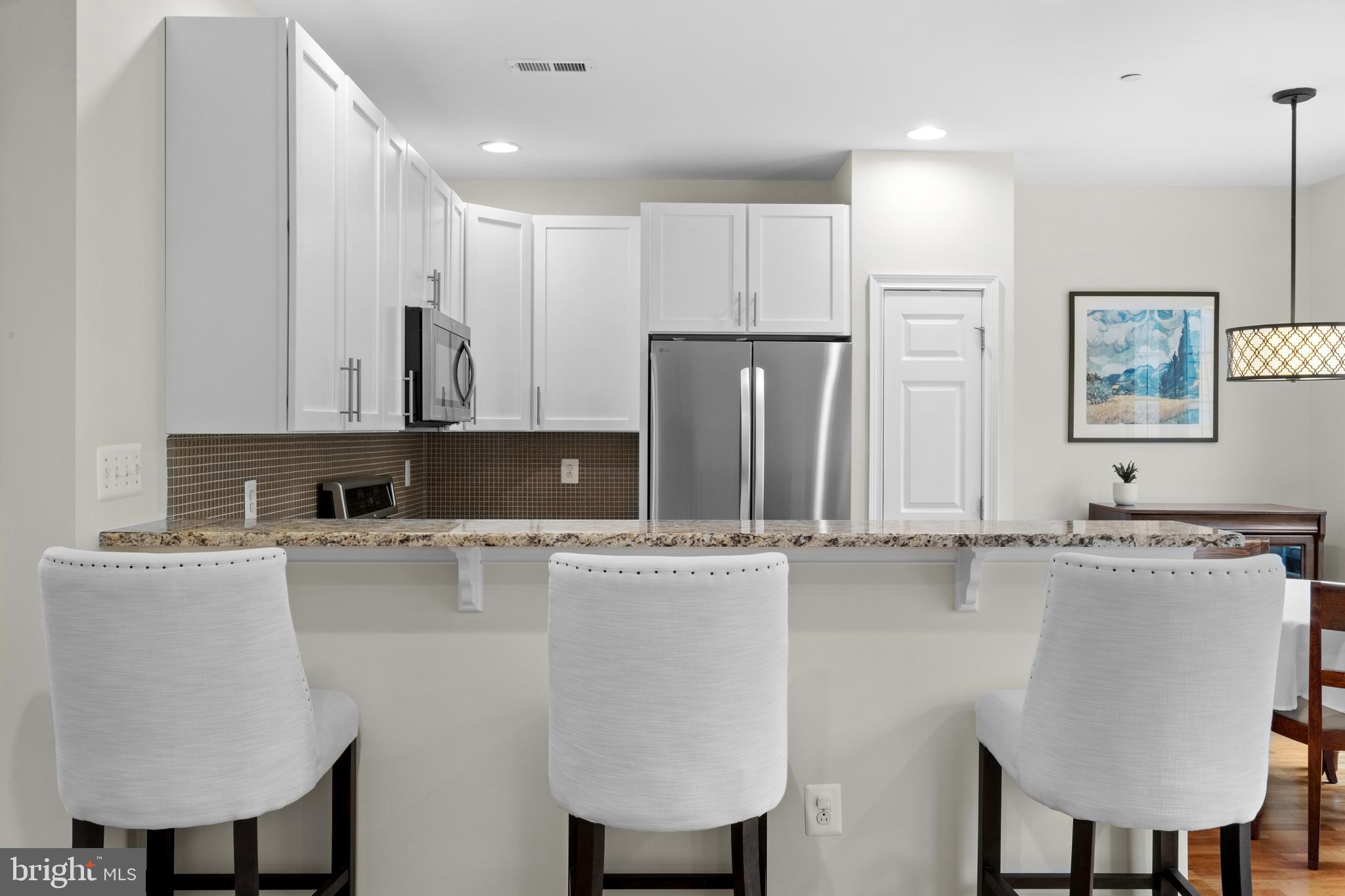 NAVAL SQUARE - Residential