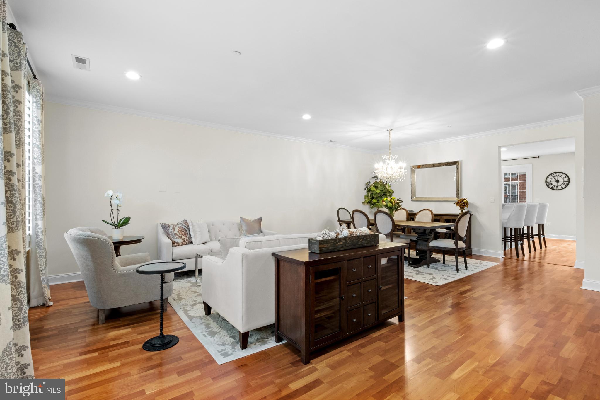 NAVAL SQUARE - Residential