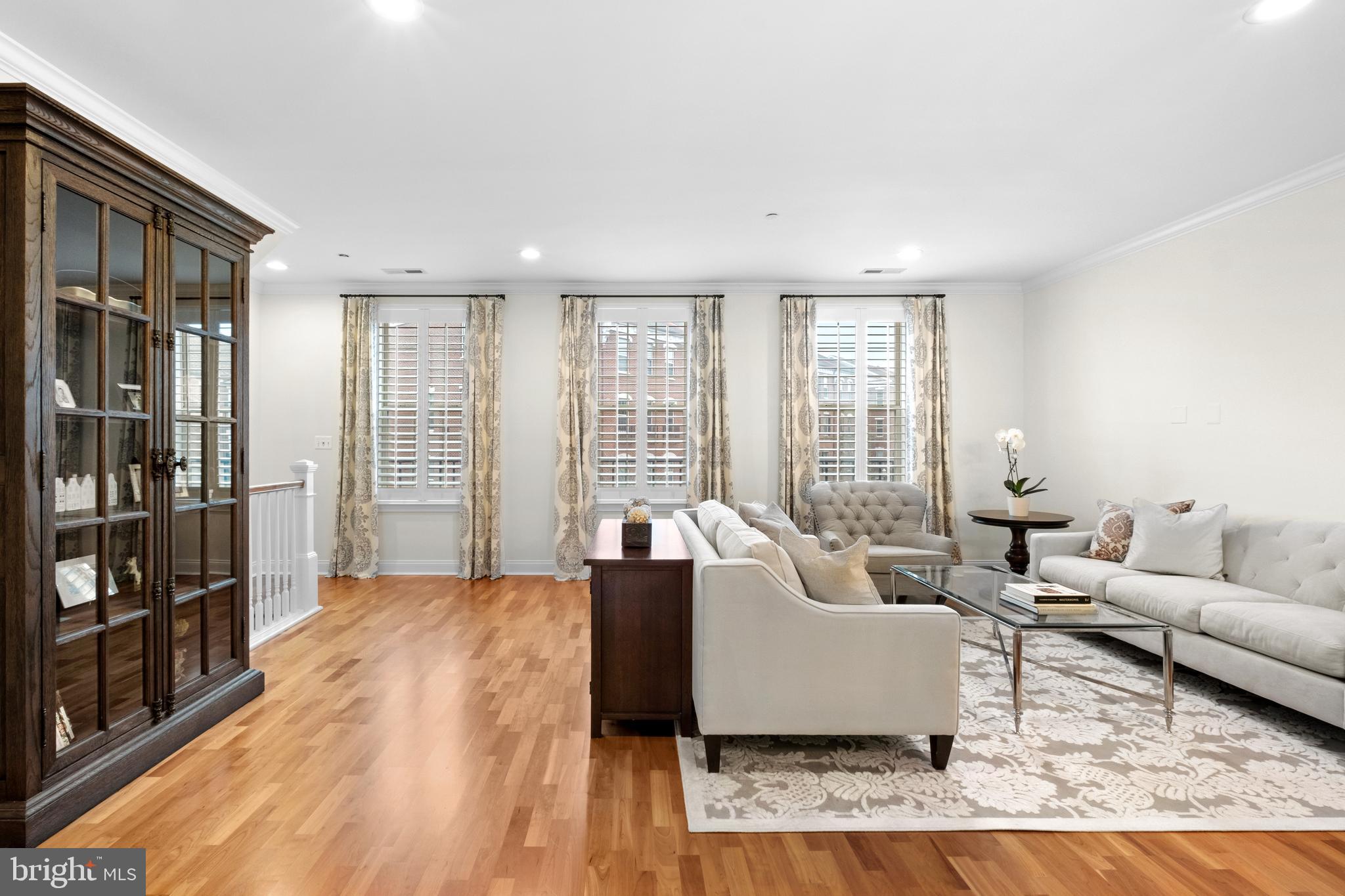 NAVAL SQUARE - Residential