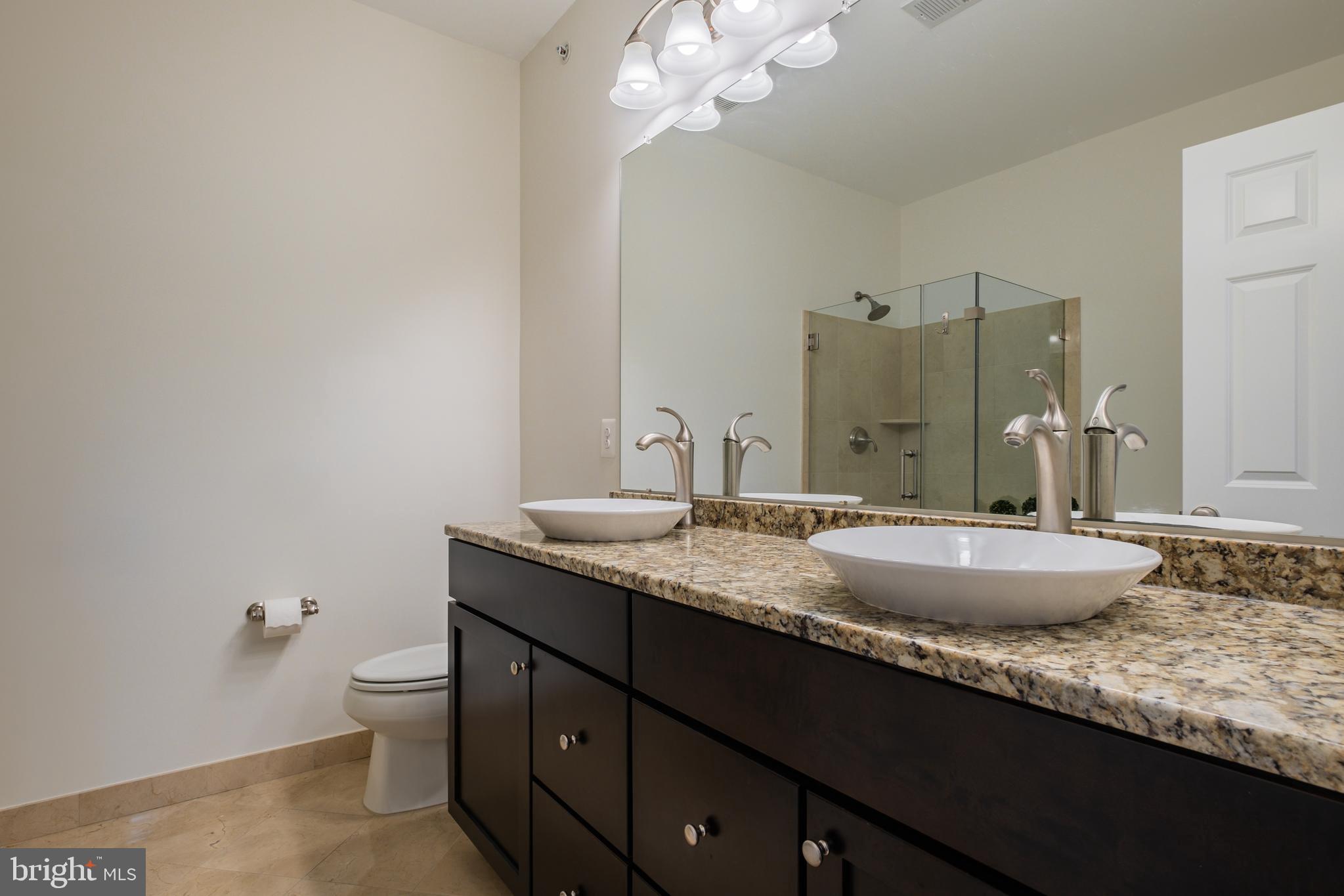 NAVAL SQUARE - Residential