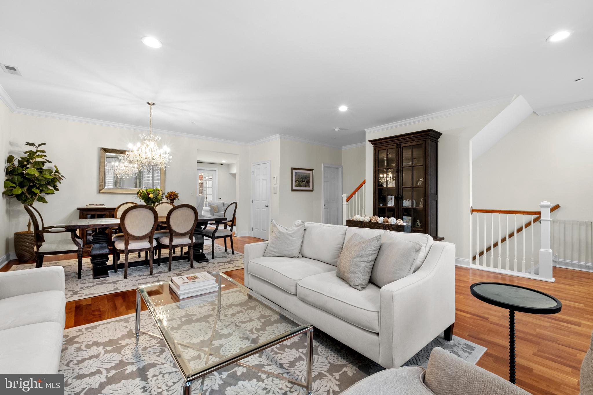 NAVAL SQUARE - Residential