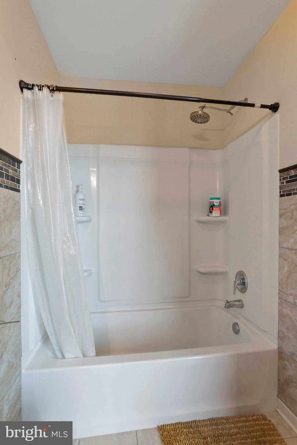 CRESTFIELD - Residential