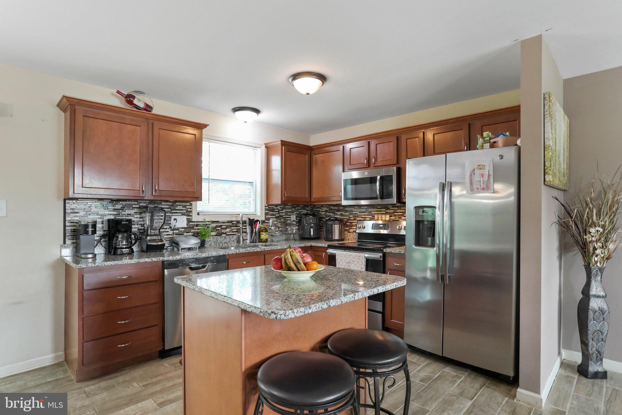 CRESTFIELD - Residential