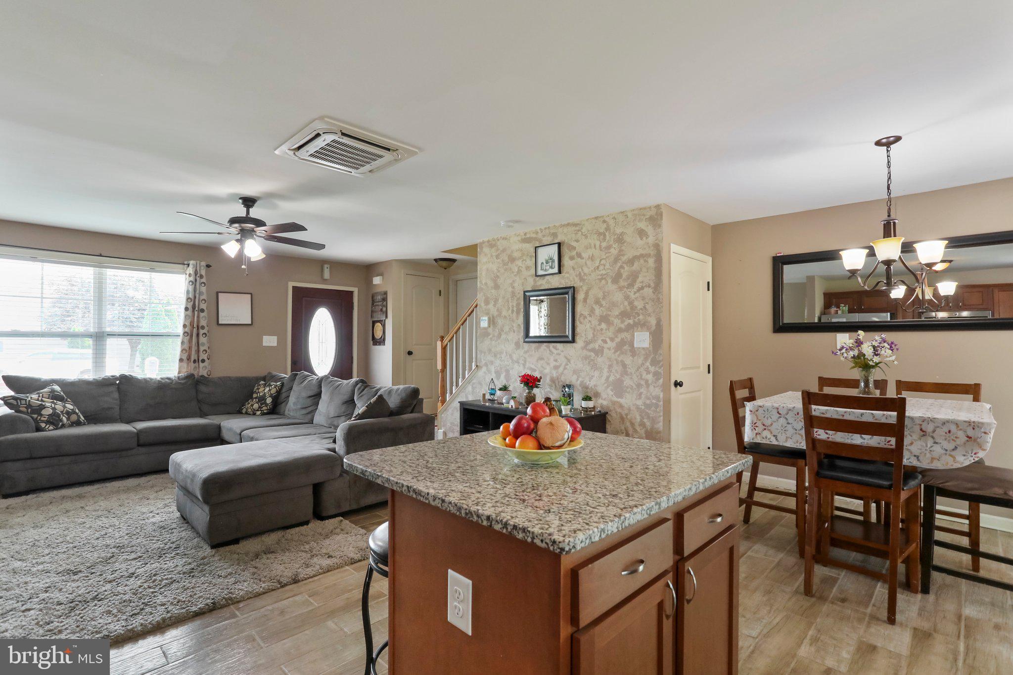 CRESTFIELD - Residential