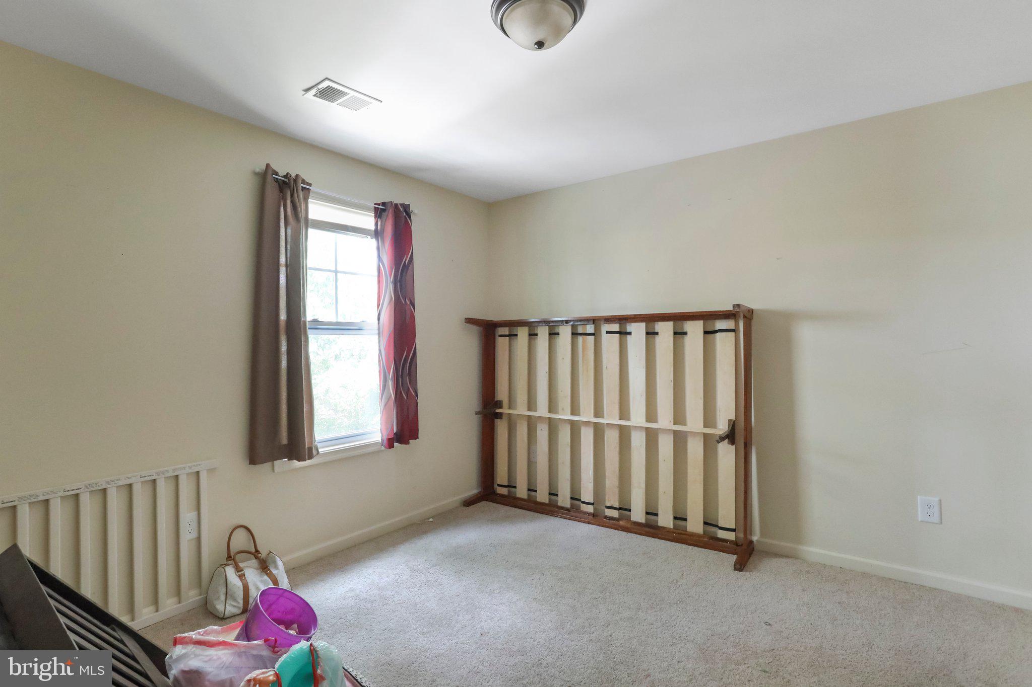 CRESTFIELD - Residential