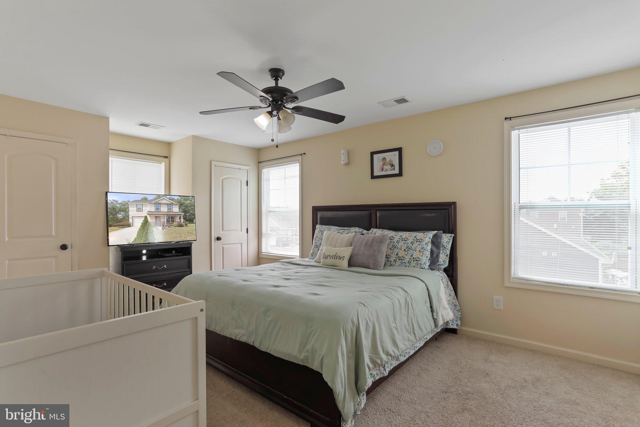 CRESTFIELD - Residential