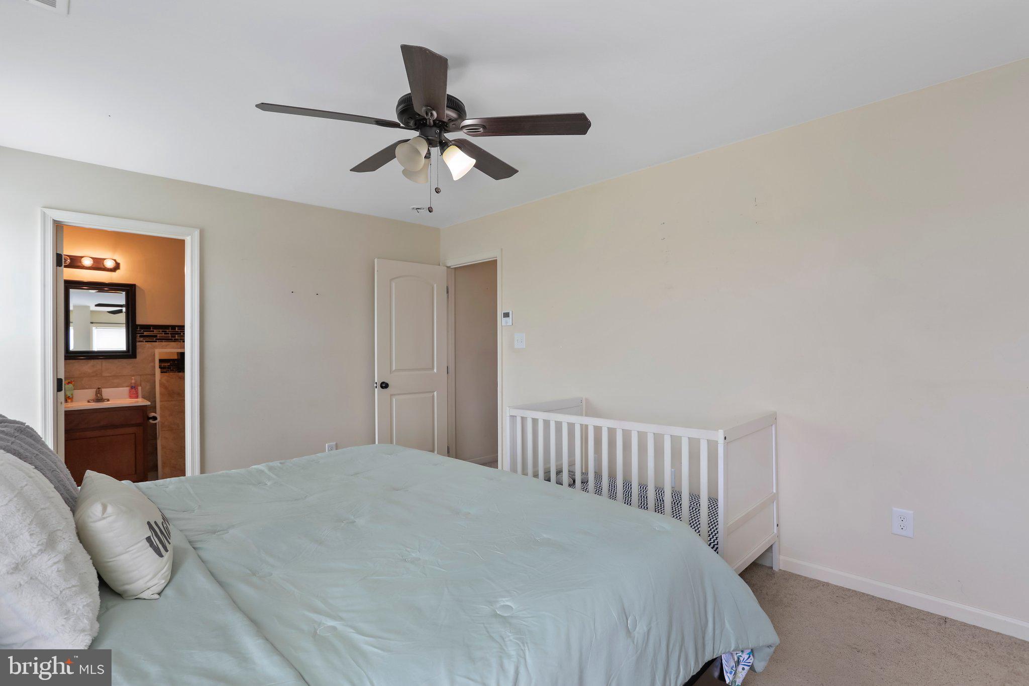 CRESTFIELD - Residential