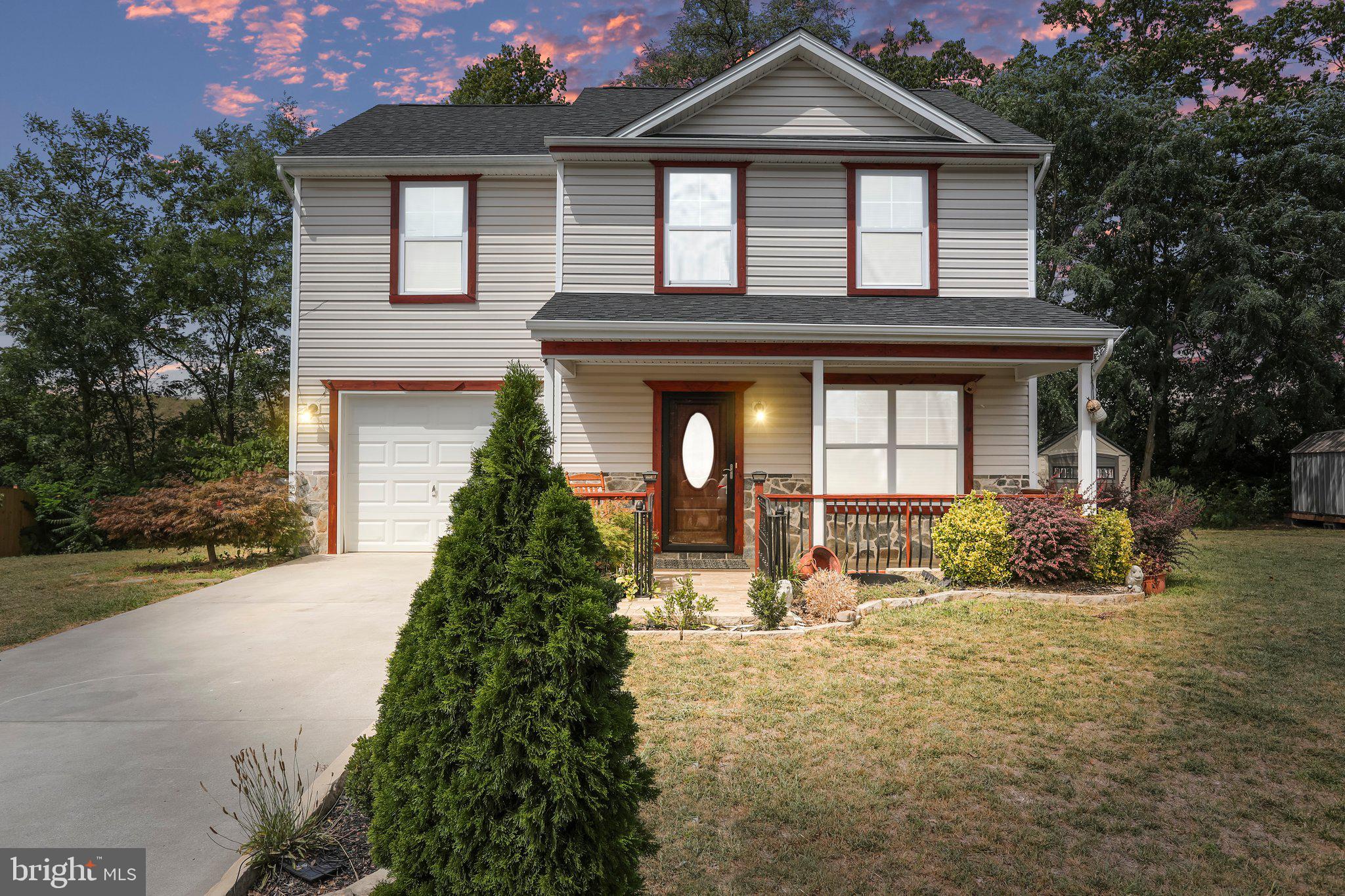 CRESTFIELD - Residential