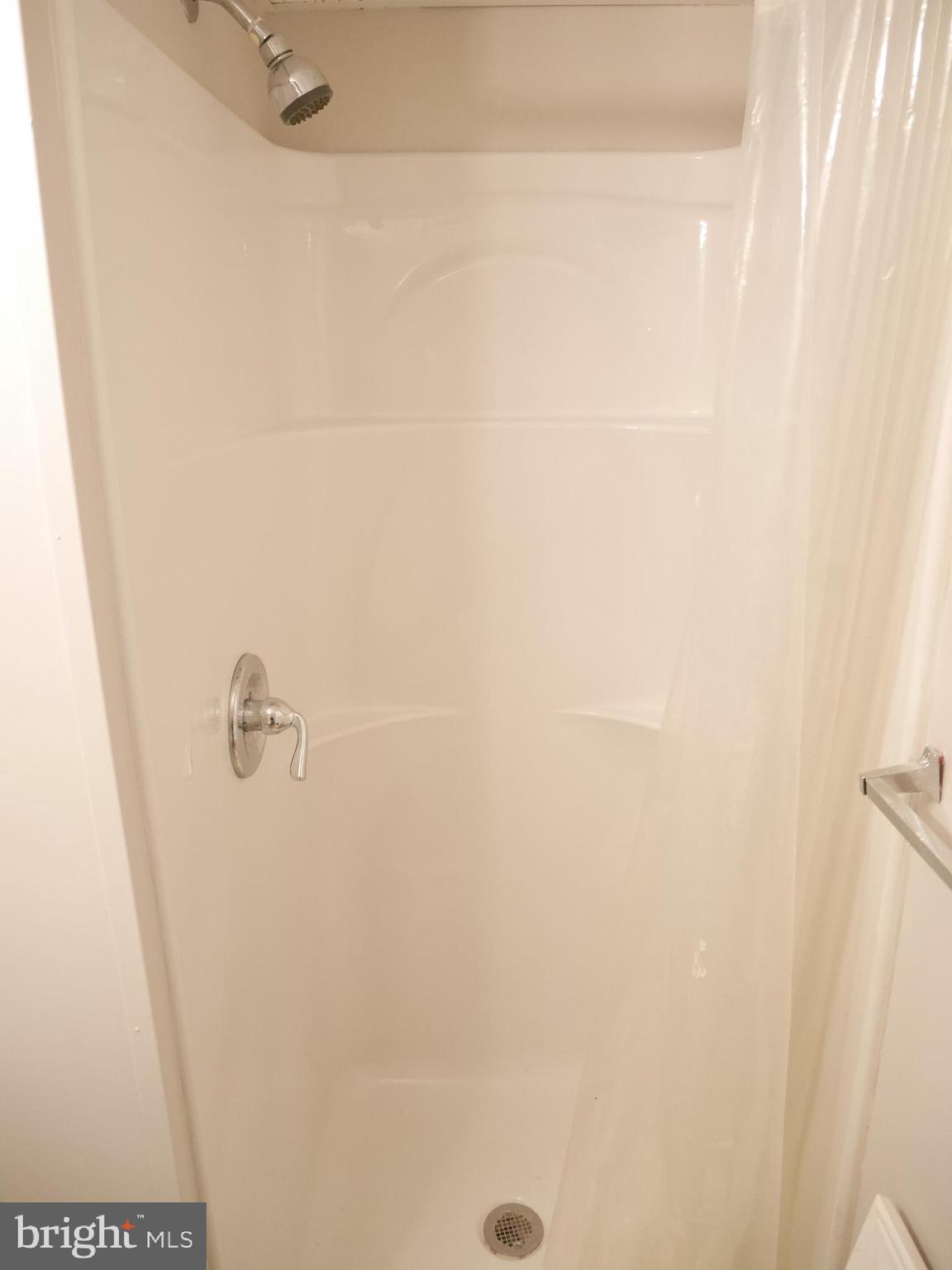 RIDGEVIEW ESTATES - Residential Lease