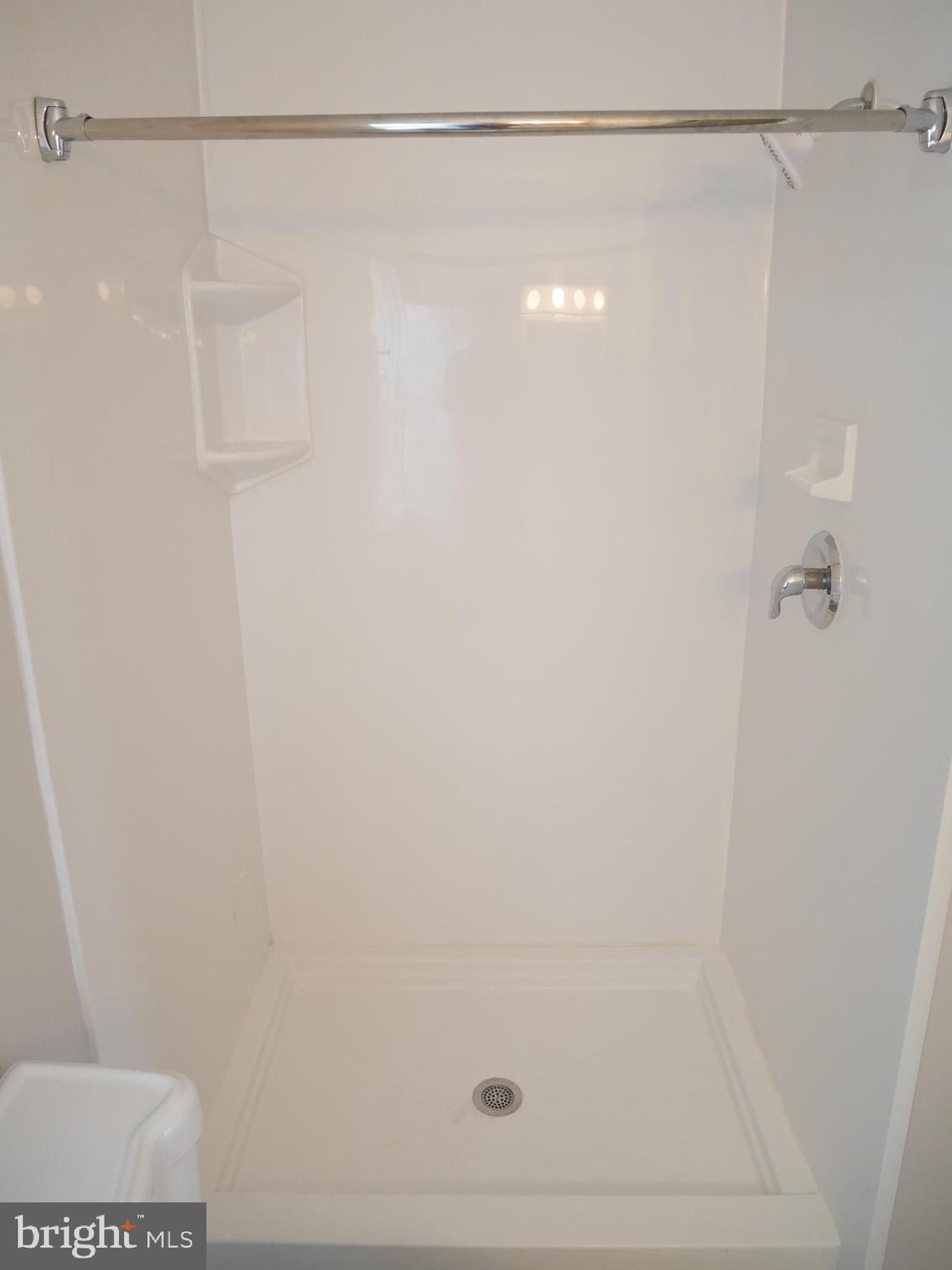 RIDGEVIEW ESTATES - Residential Lease