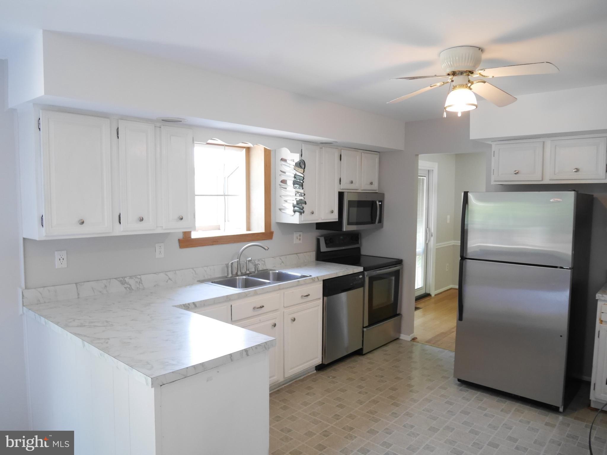 RIDGEVIEW ESTATES - Residential Lease