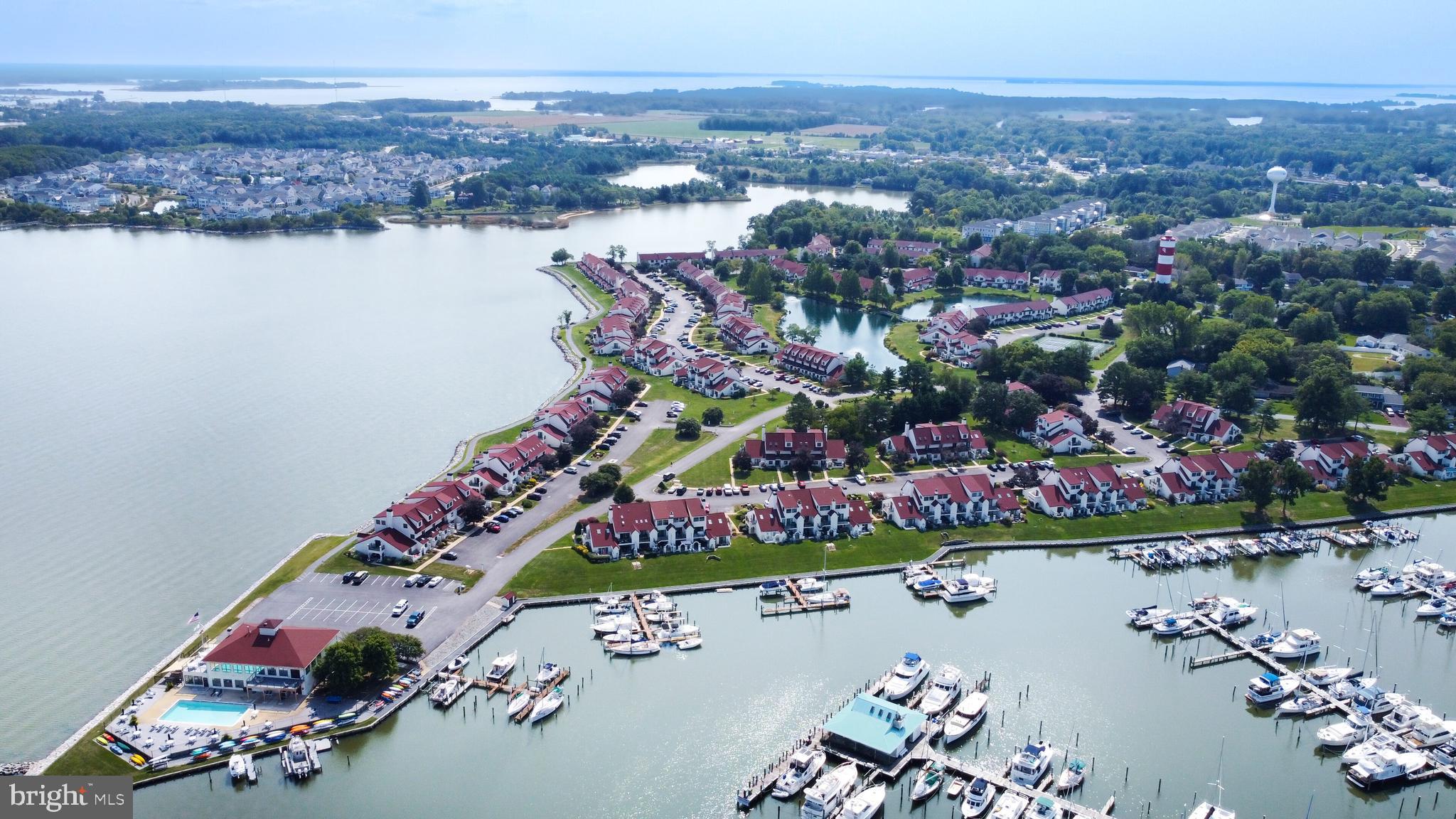 QUEENS LANDING - Residential