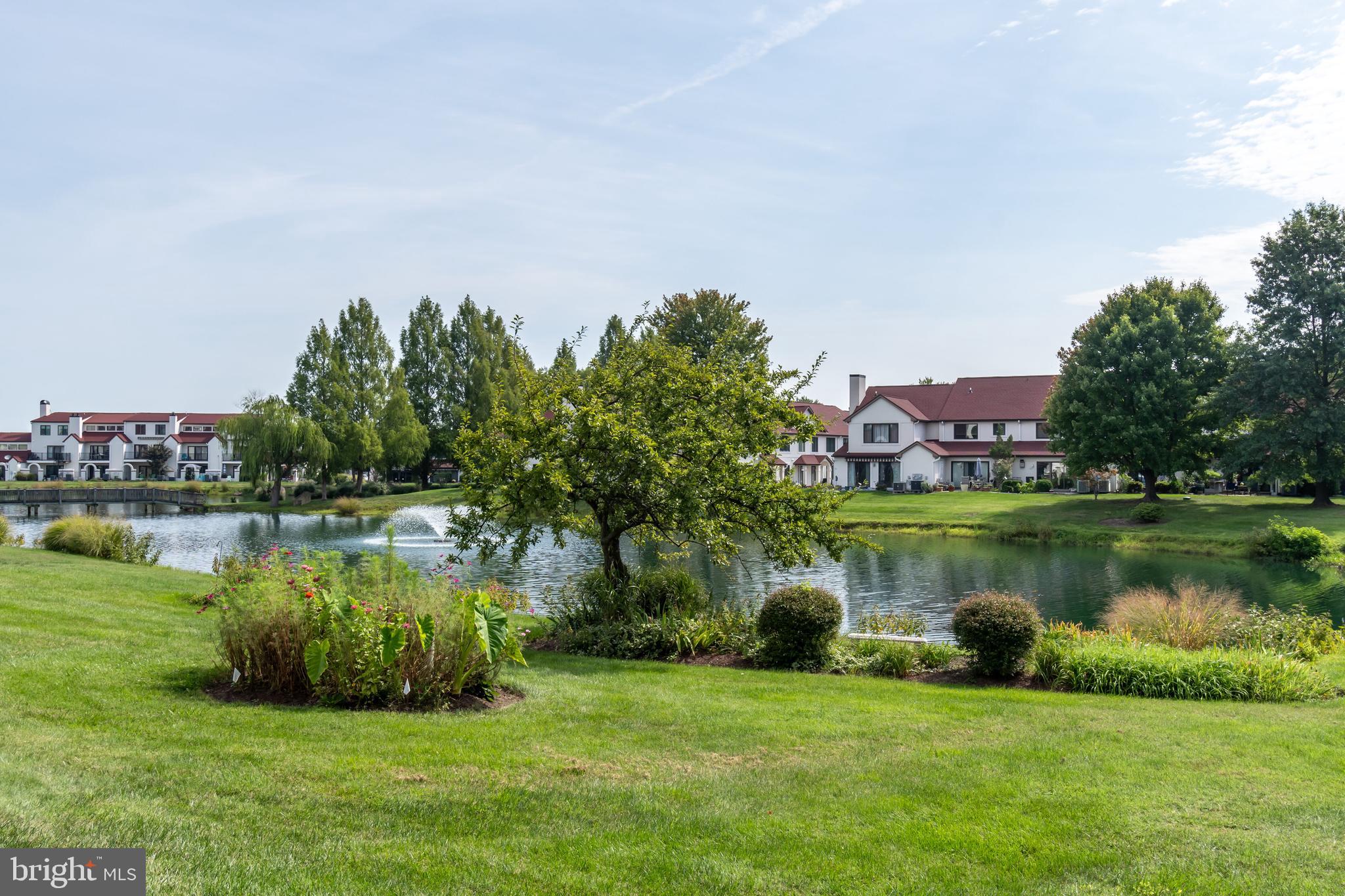 QUEENS LANDING - Residential