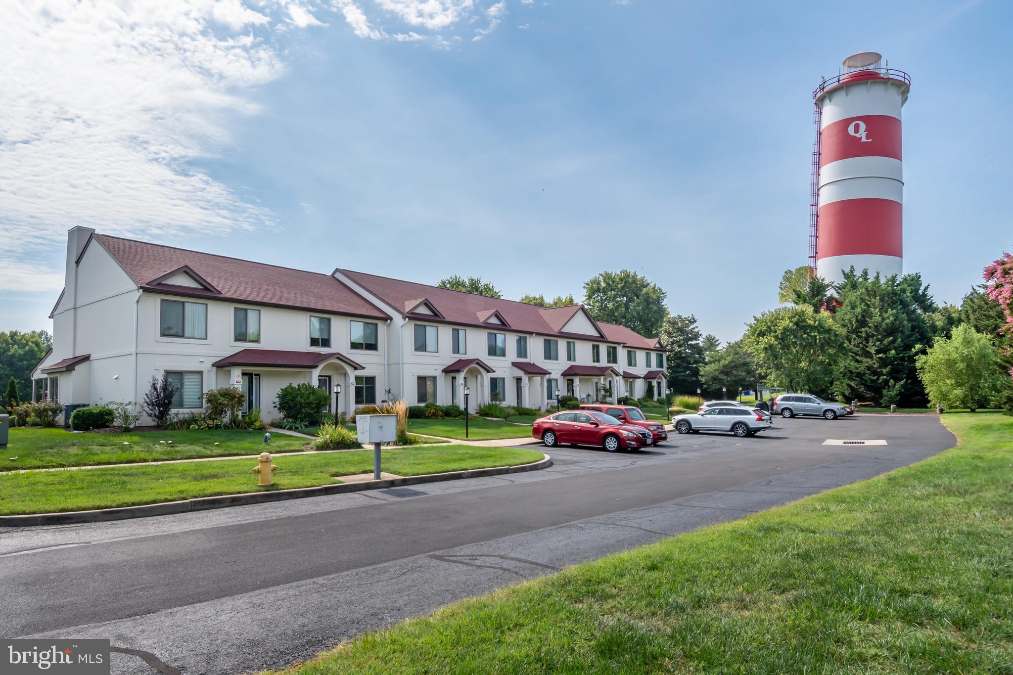 QUEENS LANDING - Residential