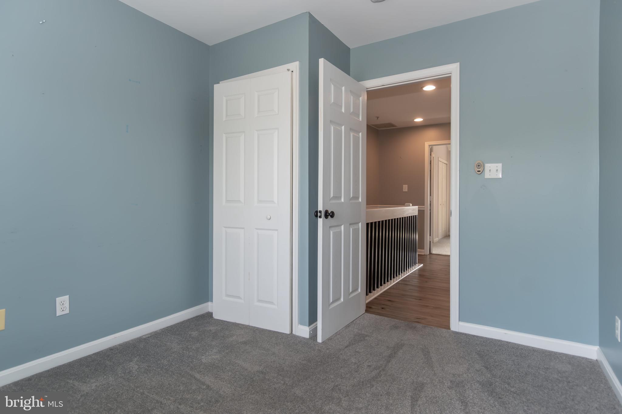 QUEENS LANDING - Residential