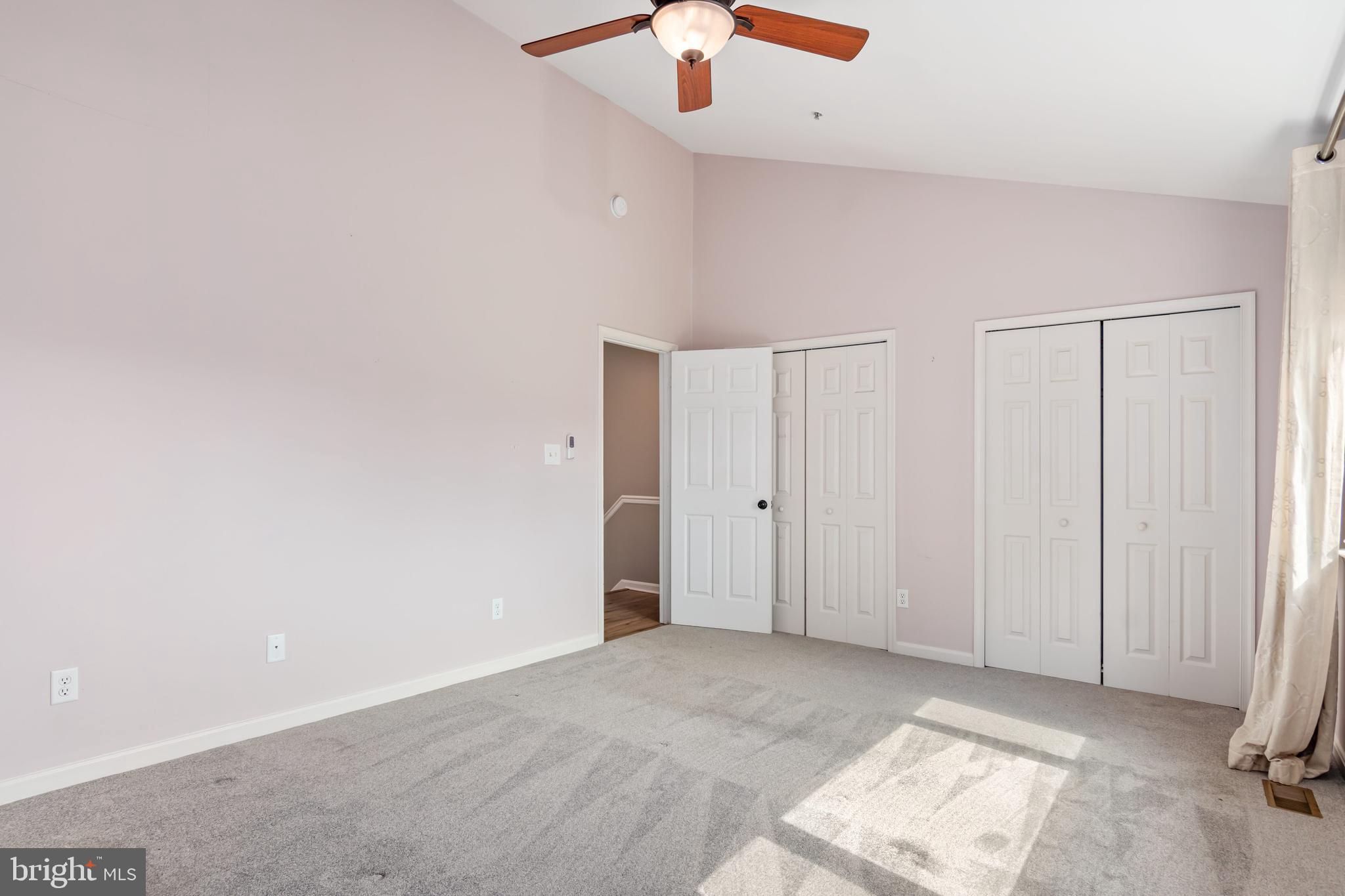 QUEENS LANDING - Residential