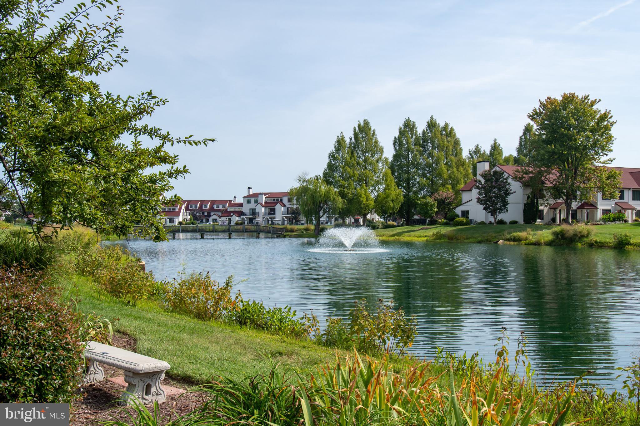 QUEENS LANDING - Residential