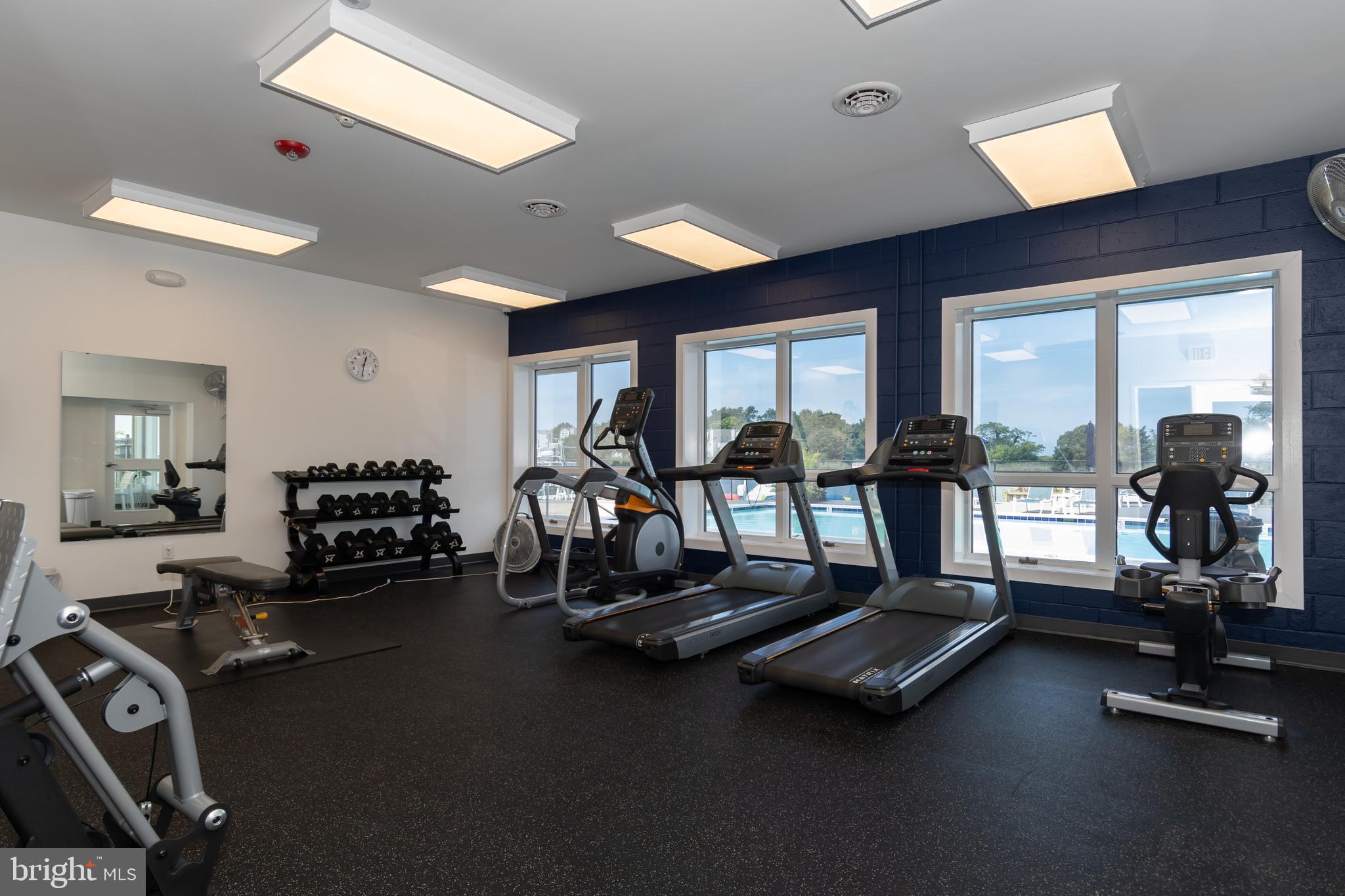 QUEENS LANDING - Residential