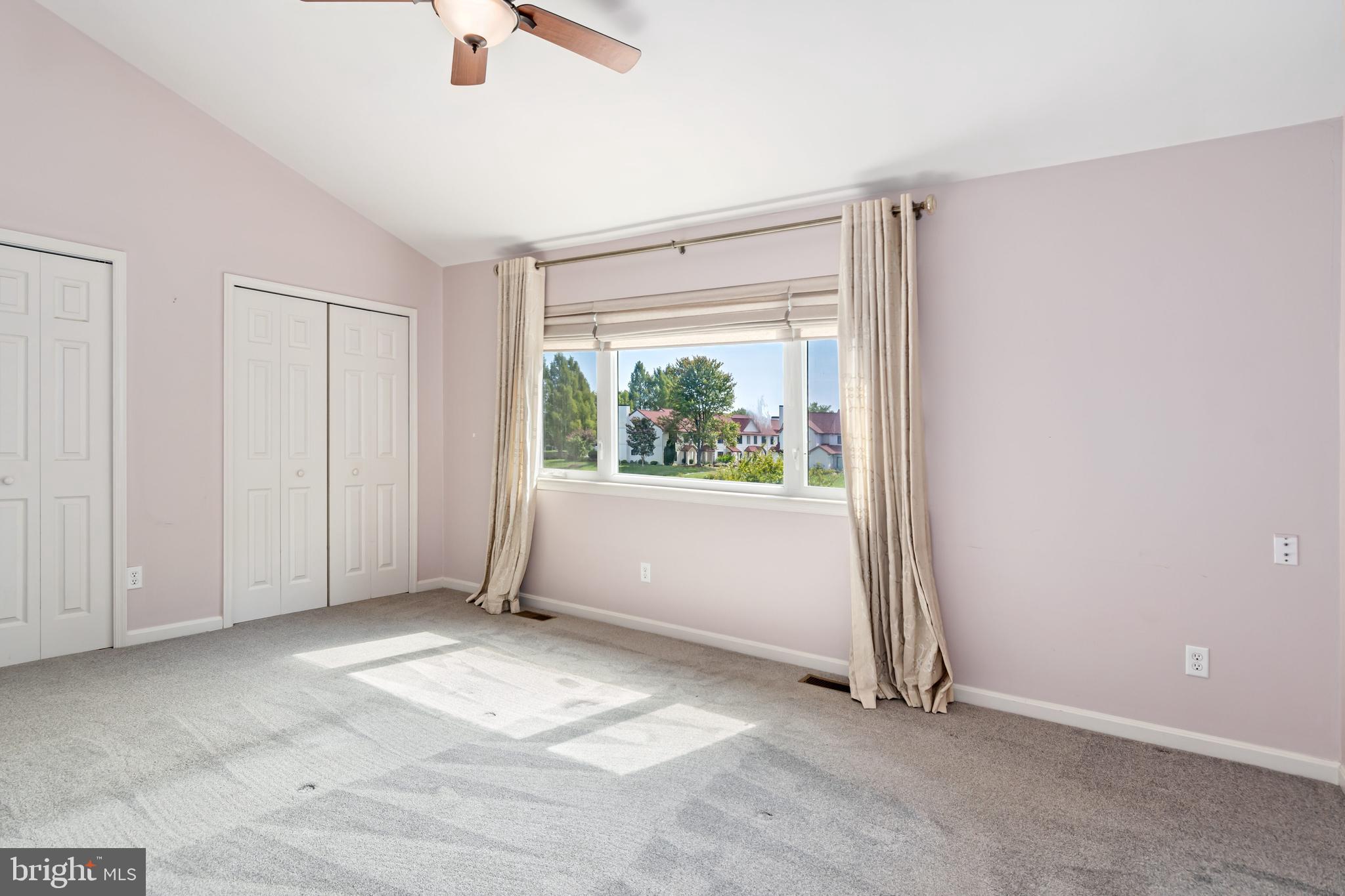 QUEENS LANDING - Residential