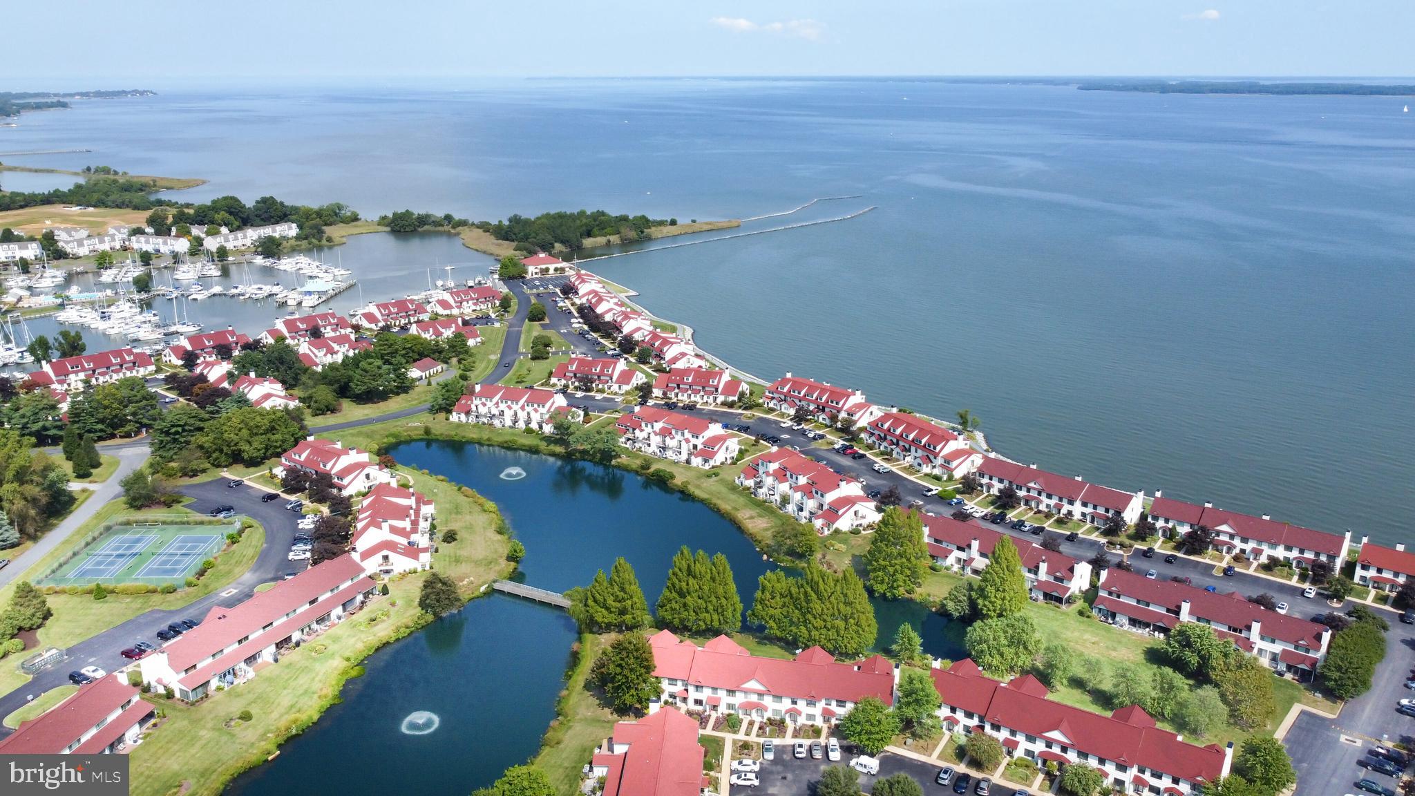 QUEENS LANDING - Residential