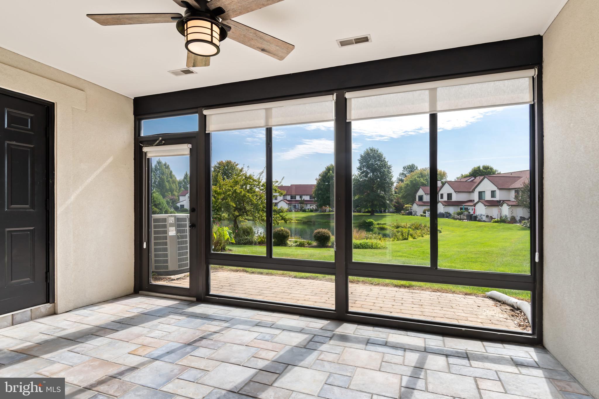 QUEENS LANDING - Residential