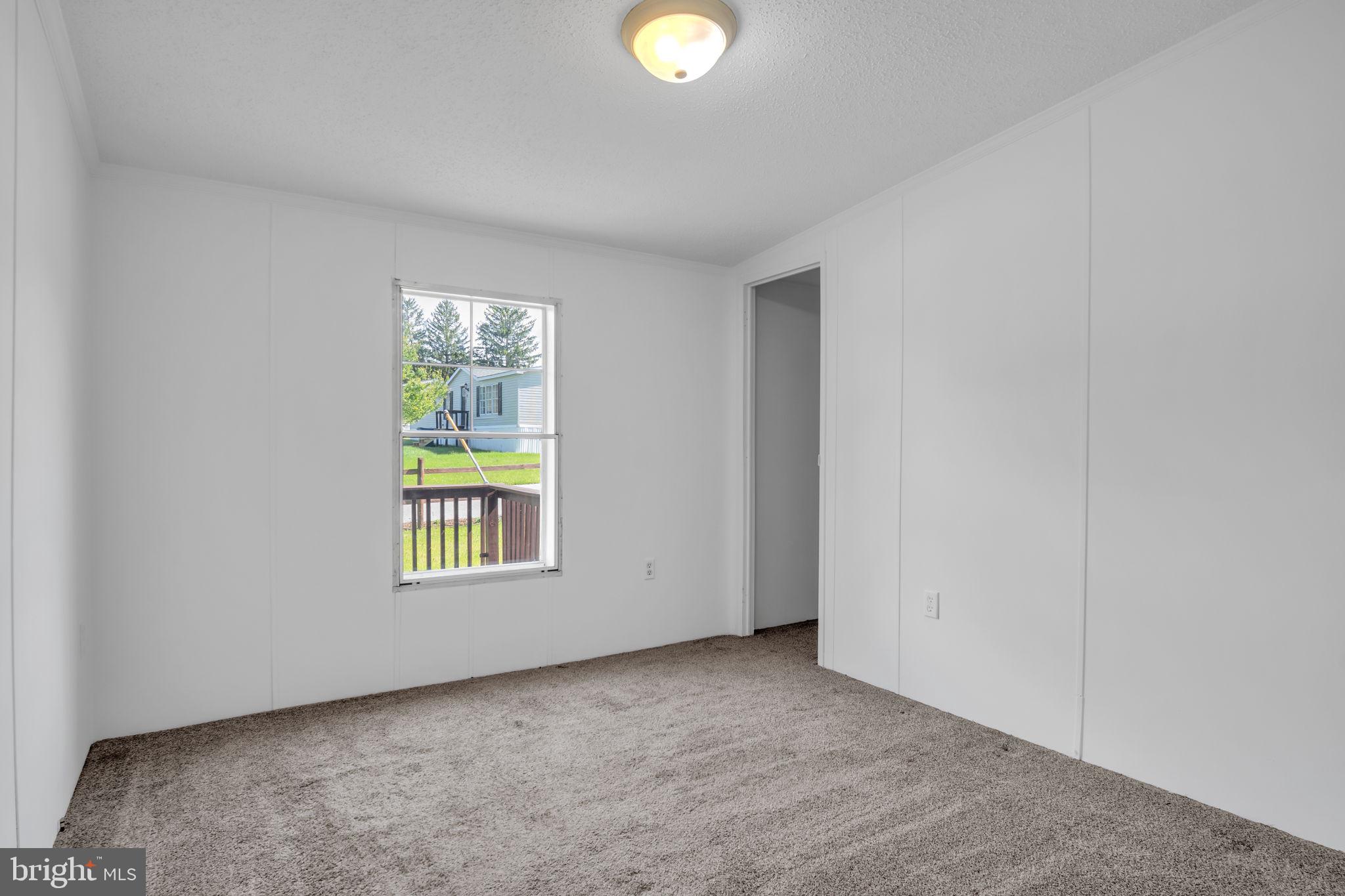 COUNTRY VIEW MANOR - Residential