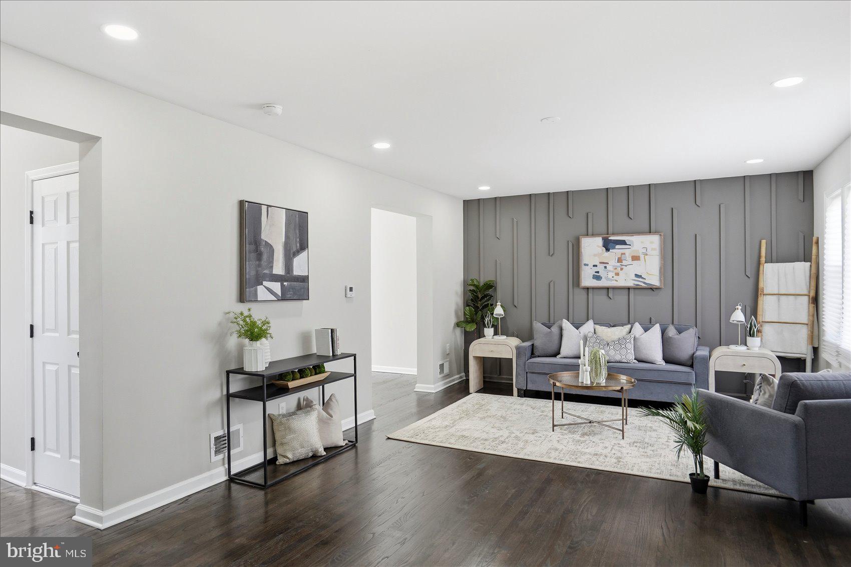 FOREST GARDENS - Residential