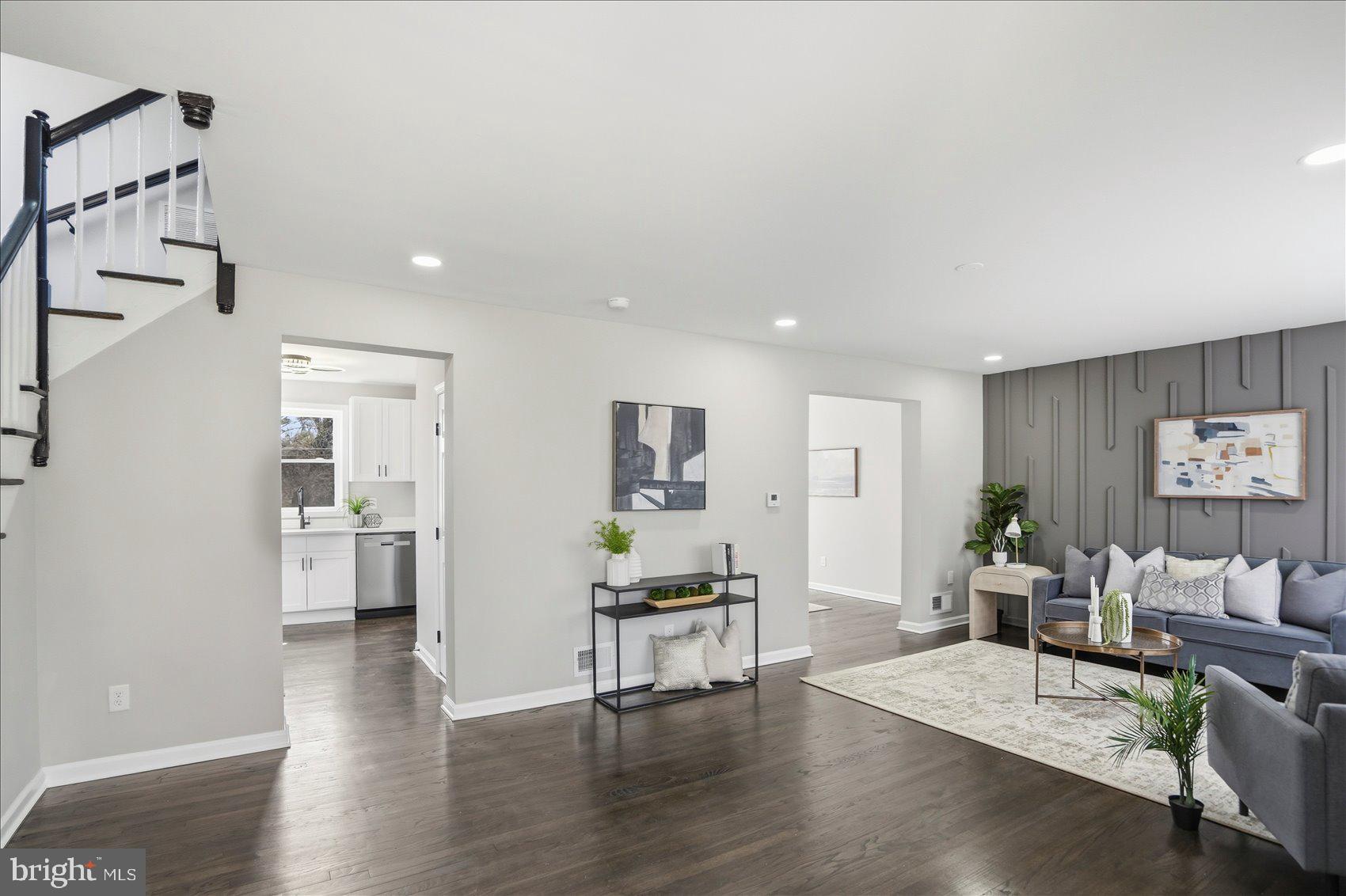 FOREST GARDENS - Residential