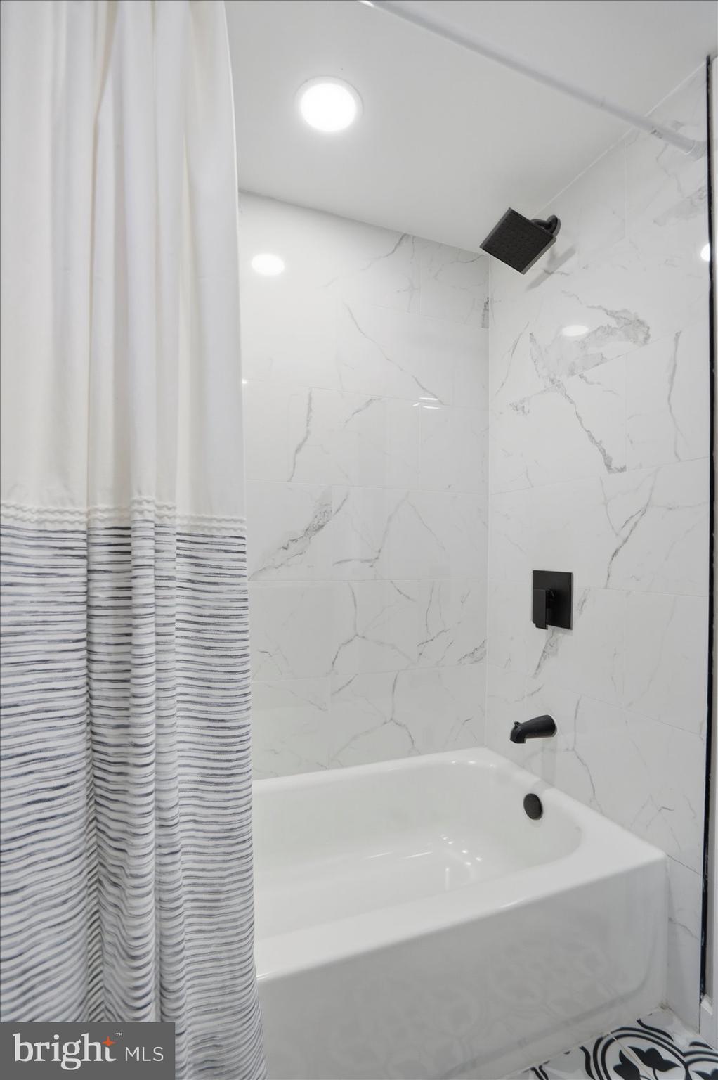 FOREST GARDENS - Residential