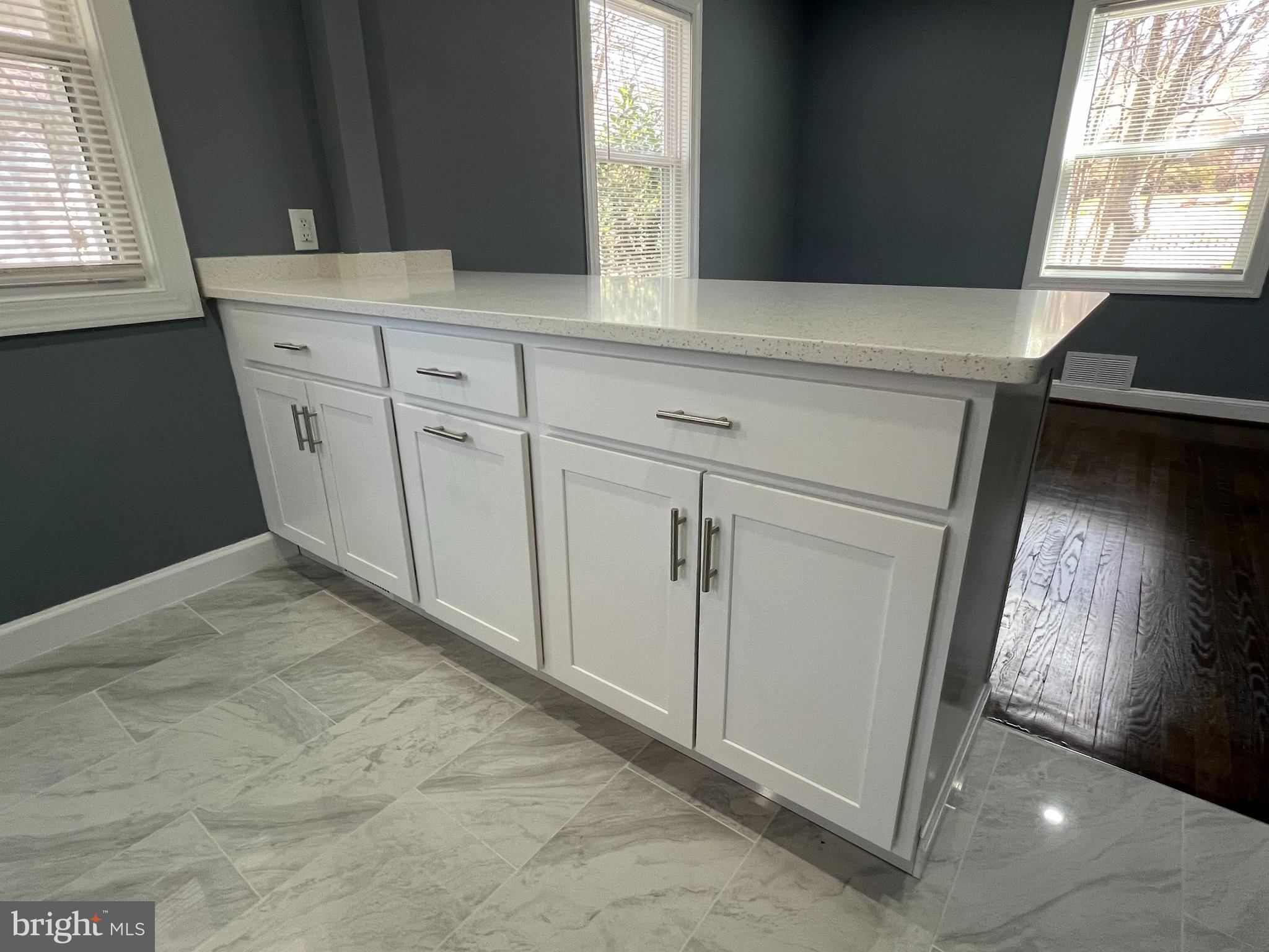 FORT WASHINGTON - Residential