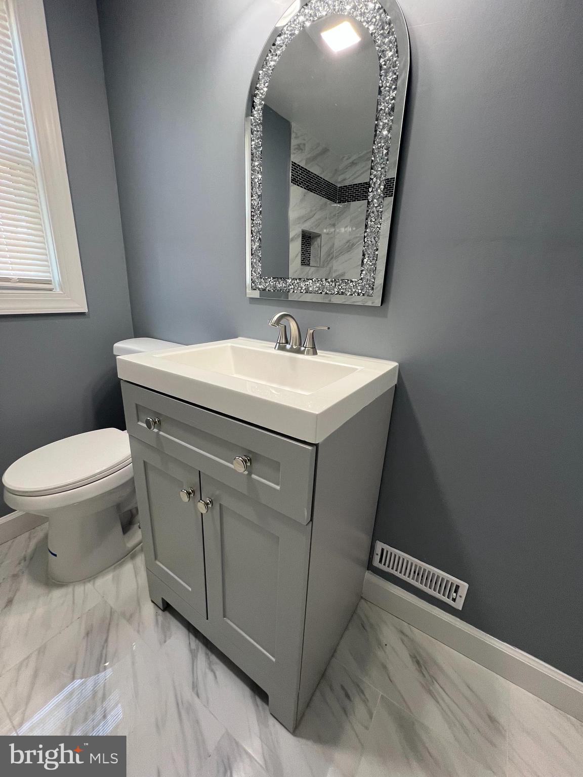 FORT WASHINGTON - Residential