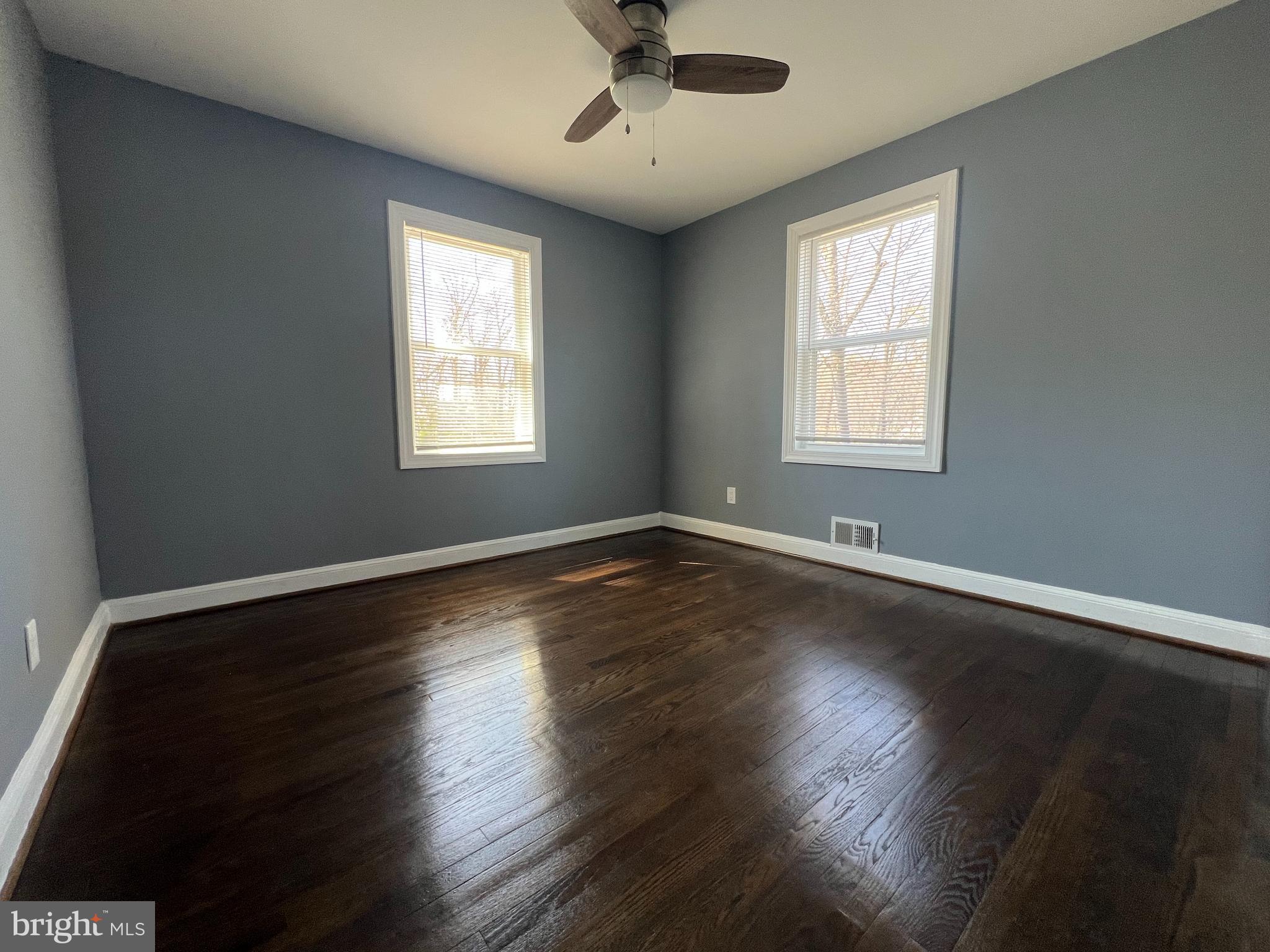 FORT WASHINGTON - Residential