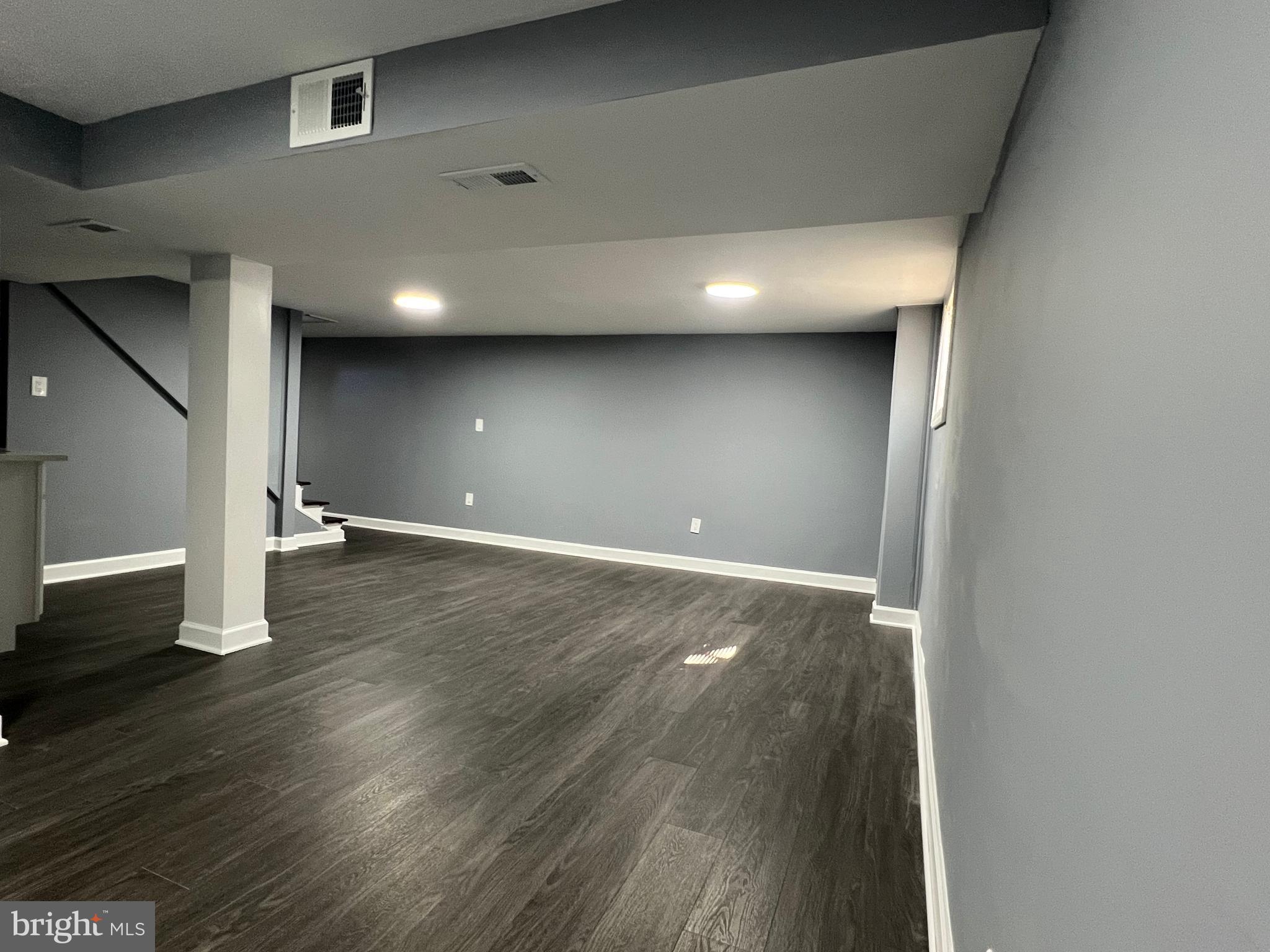 FORT WASHINGTON - Residential