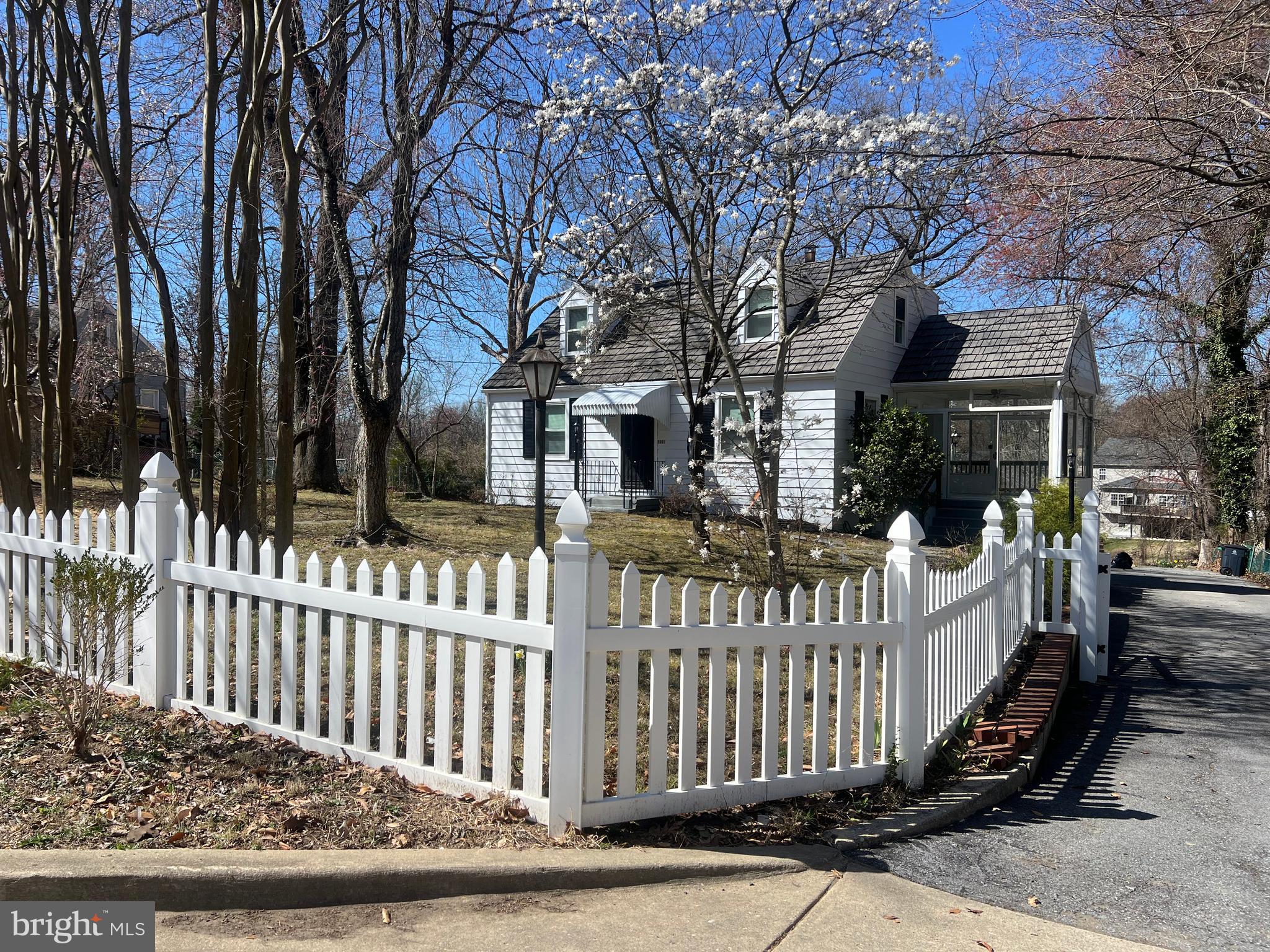 FORT WASHINGTON - Residential