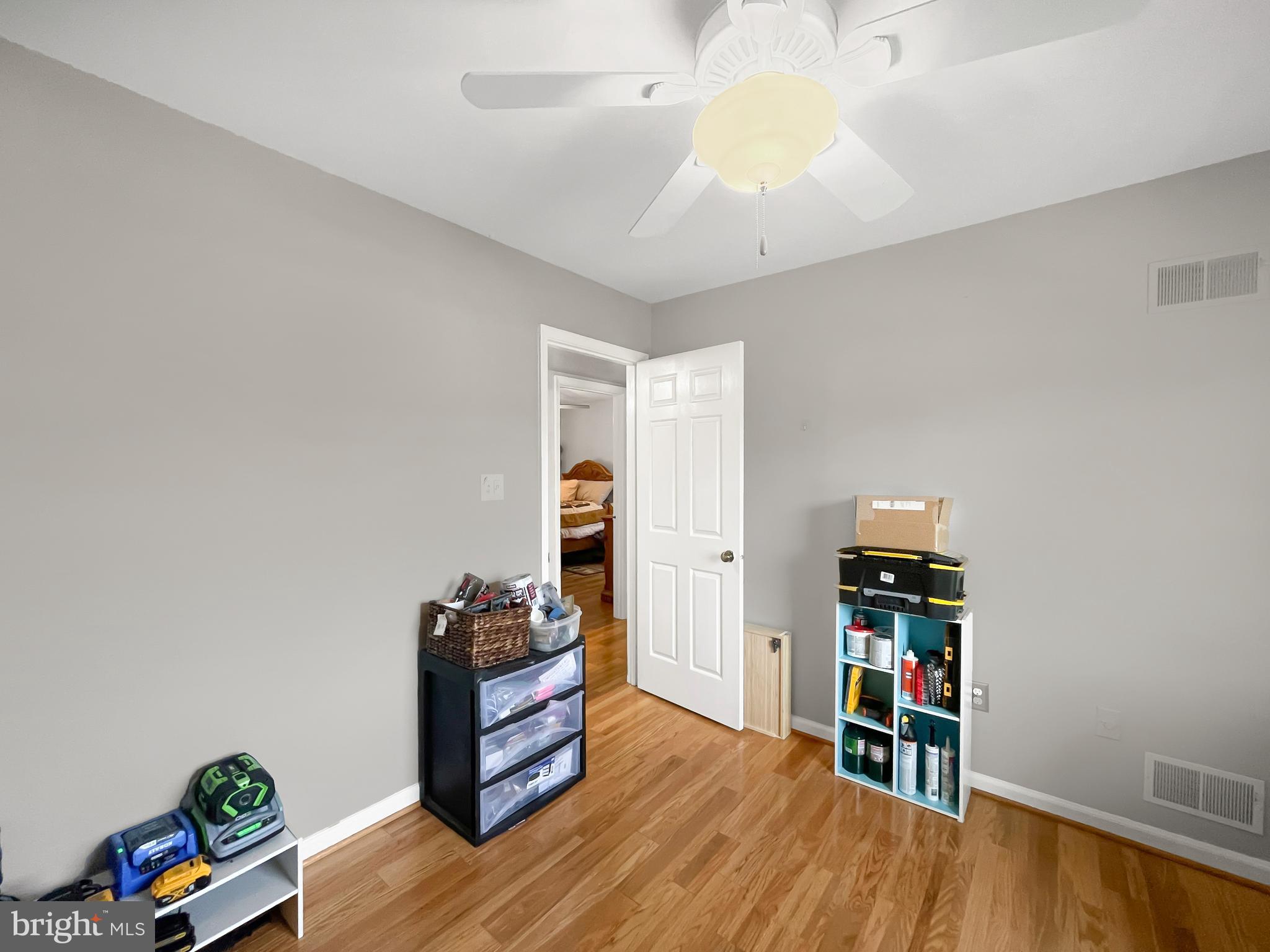 ELMWOOD MANOR - Residential